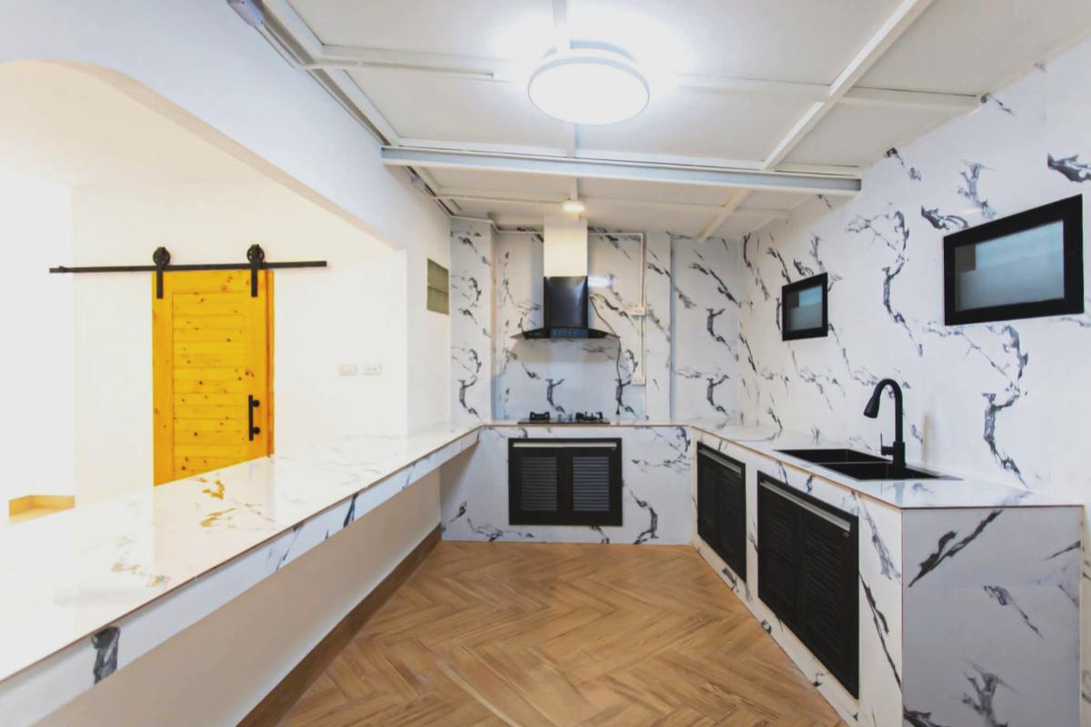 ขายสำนักงานรัชดา ห้วยขวาง : สำนักงาน 20 มิถุนา ห้วยขวาง รีโนเวทใหม่ วิวสวย หน้ากว้าง สามเสนนอก ห้วยขวาง กรุงเทพ CX-142449