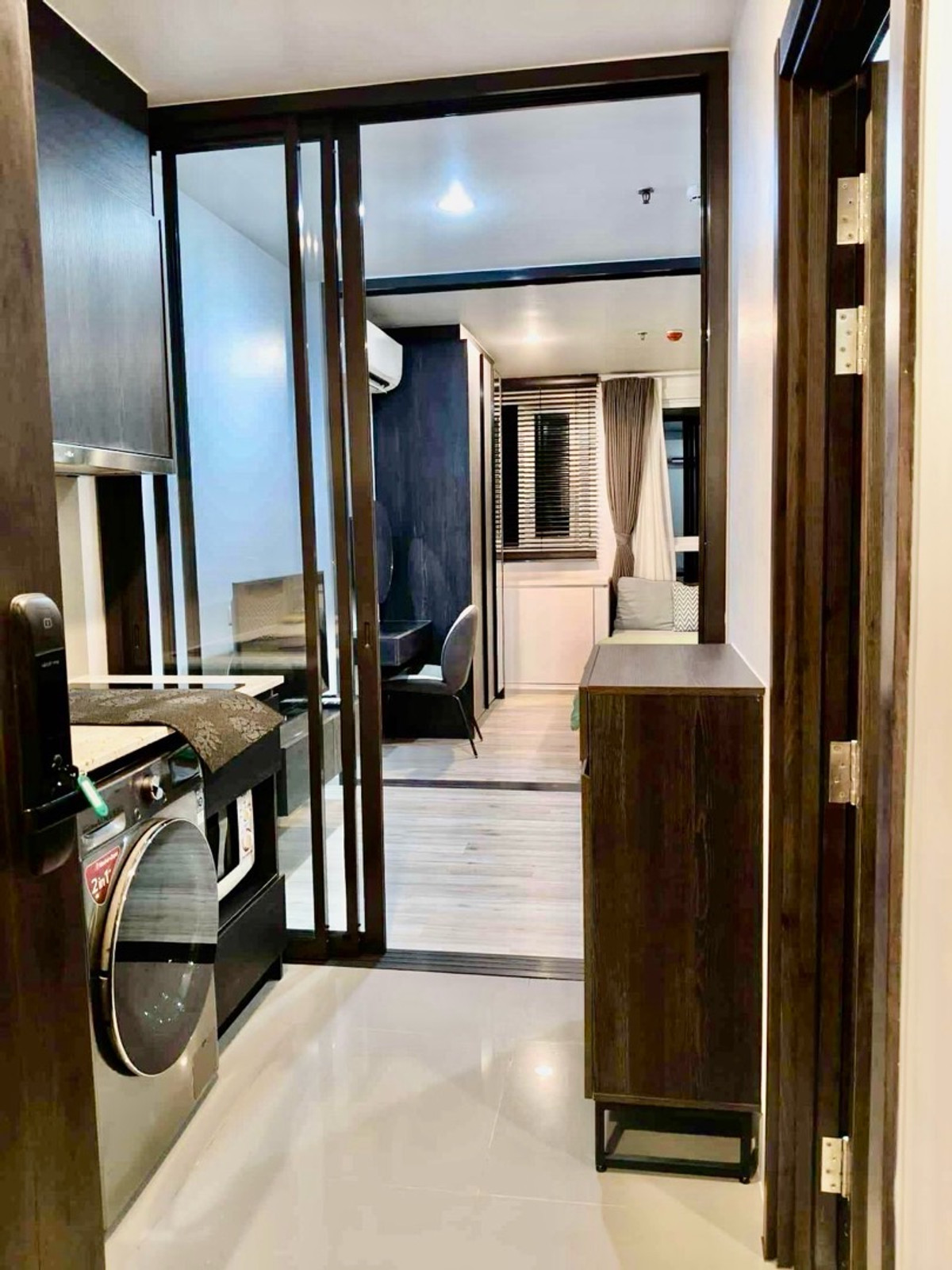 ให้เช่าคอนโดรัชดา ห้วยขวาง : XT Huai Khwang | Condo for Rent – 70 m. to MRT @bhumdevelopmenthttps://page.line.me/bhumdevelopment