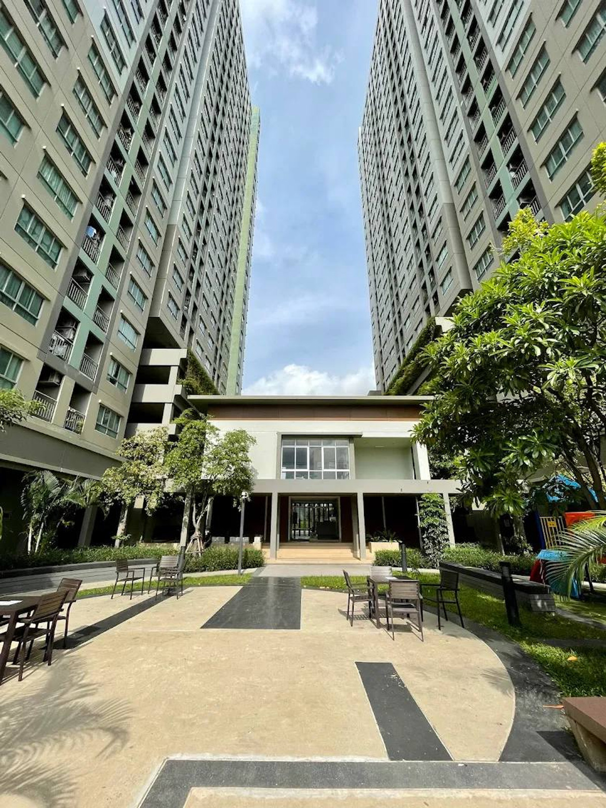 For RentCondoBangna, Bearing, Lasalle : 1 bedroom BTS Bangna Condo for rent near Mega Bangna — comfortable to live in, convenient to travel.