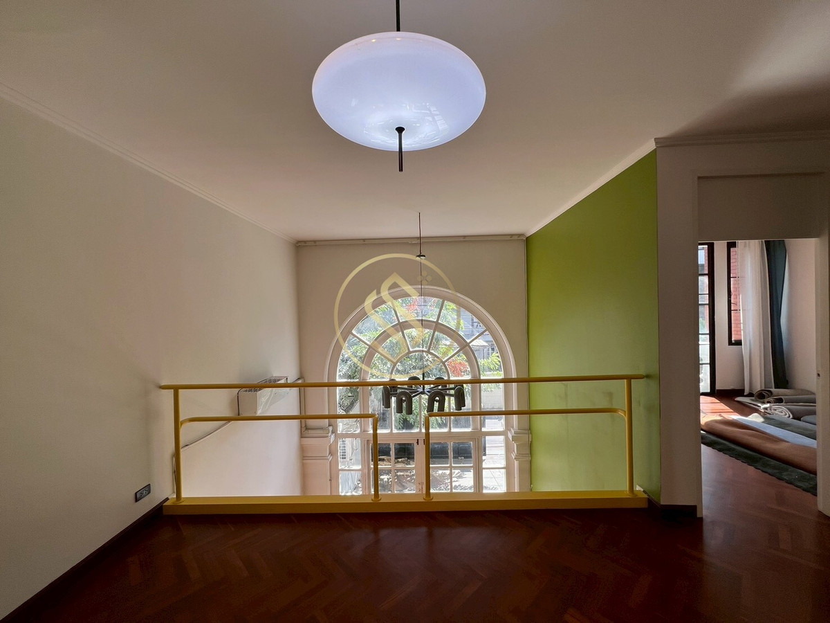 ขายทาวน์โฮมอารีย์ อนุสาวรีย์ : ขายด่วนบ้านทาวน์โฮมสวย 3 ชั้น สภาพดีพร้อมเข้าอยู่ ใจกลางอารีย์ ในซอยอารีย์สัมพันธ์ 1 ใกล้ BTS อารีย์