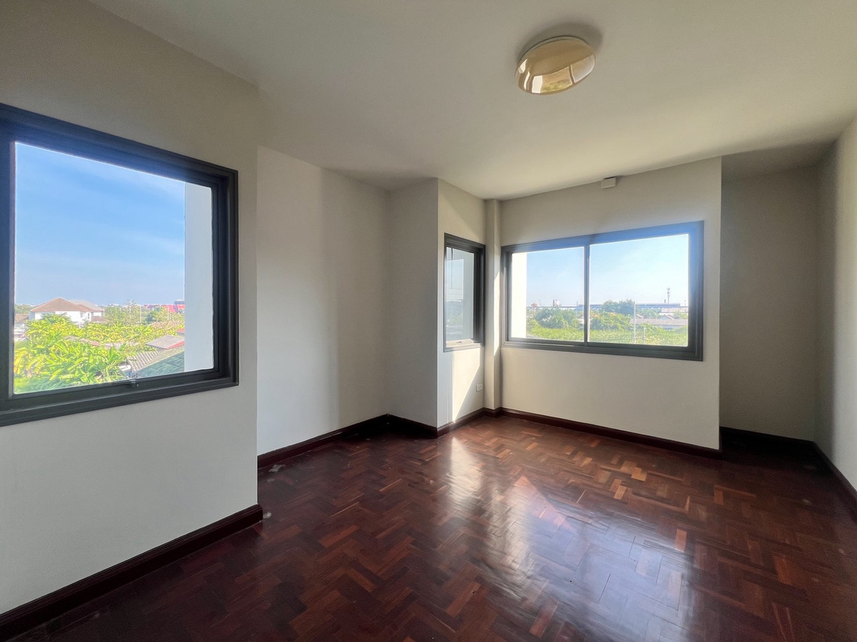 For RentHouseMin Buri, Romklao : Romrudee Romklao 25/5 / 6 Bedrooms (FOR RENT) BZD110