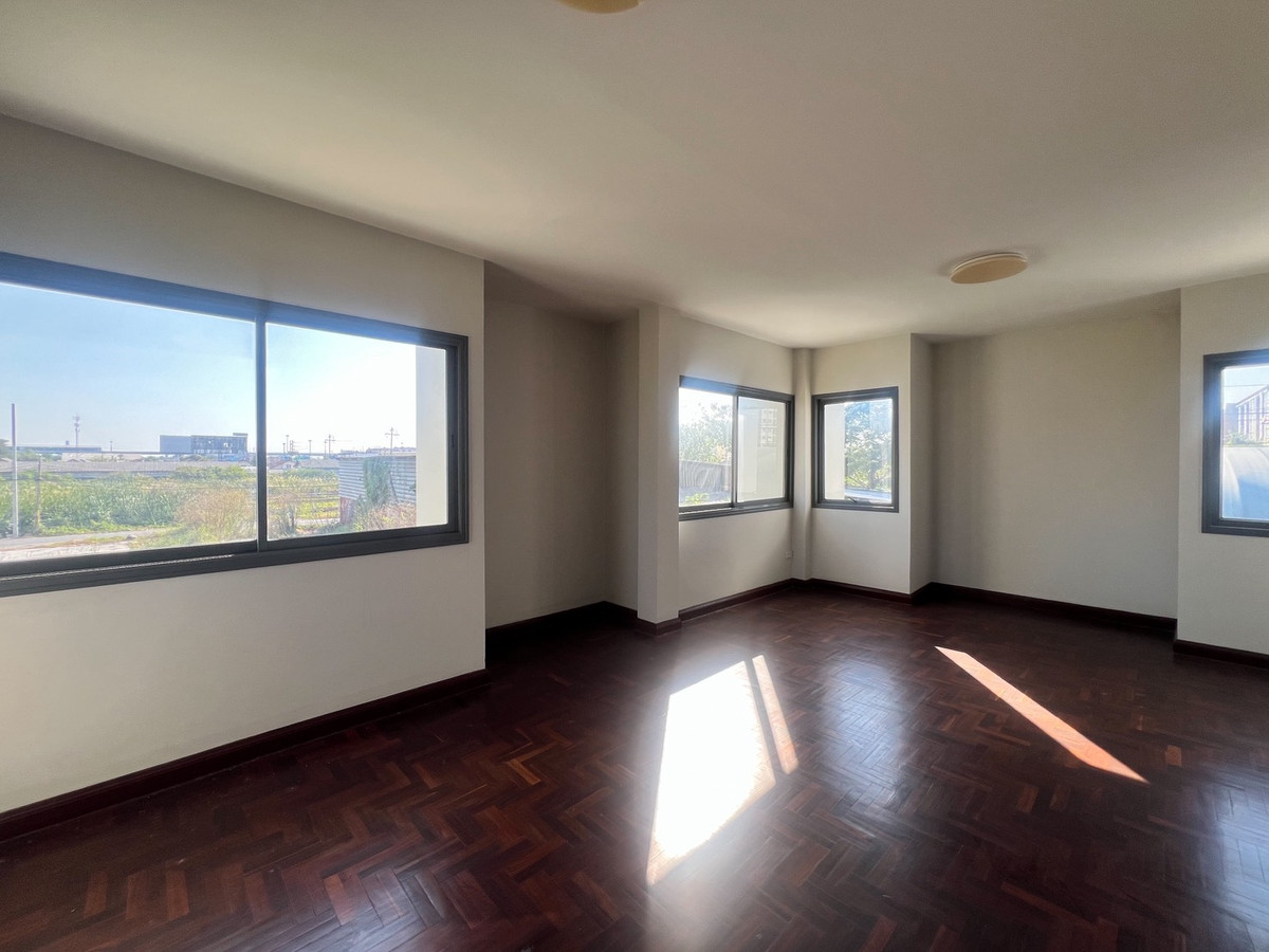 For RentHouseMin Buri, Romklao : Romrudee Romklao 25/5 / 6 Bedrooms (FOR RENT) BZD110