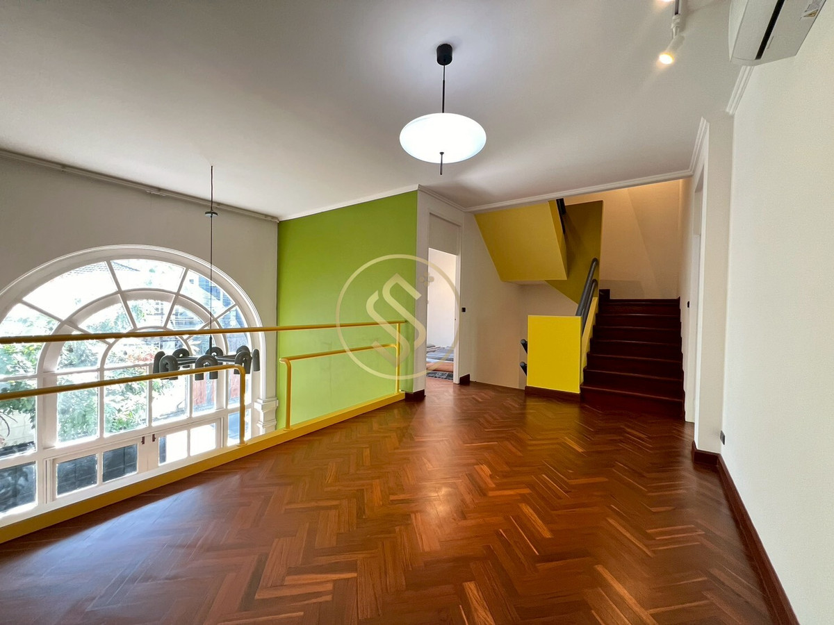 ขายทาวน์โฮมอารีย์ อนุสาวรีย์ : ขายด่วนบ้านทาวน์โฮมสวย 3 ชั้น สภาพดีพร้อมเข้าอยู่ ใจกลางอารีย์ ในซอยอารีย์สัมพันธ์ 1 ใกล้ BTS อารีย์