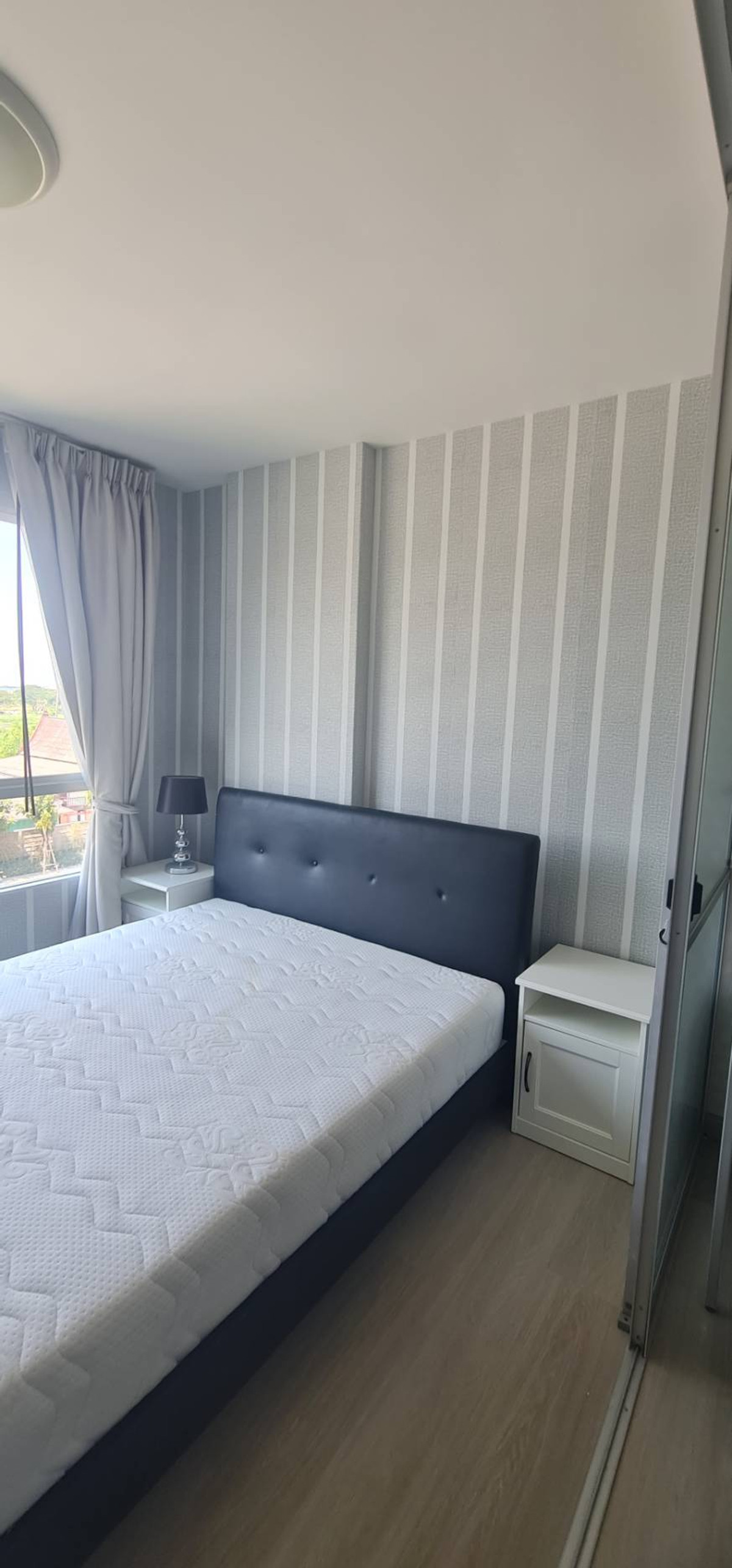 For RentCondoBangna, Bearing, Lasalle : For rent D Condo Campus Resort Bangna ABAC Bangna