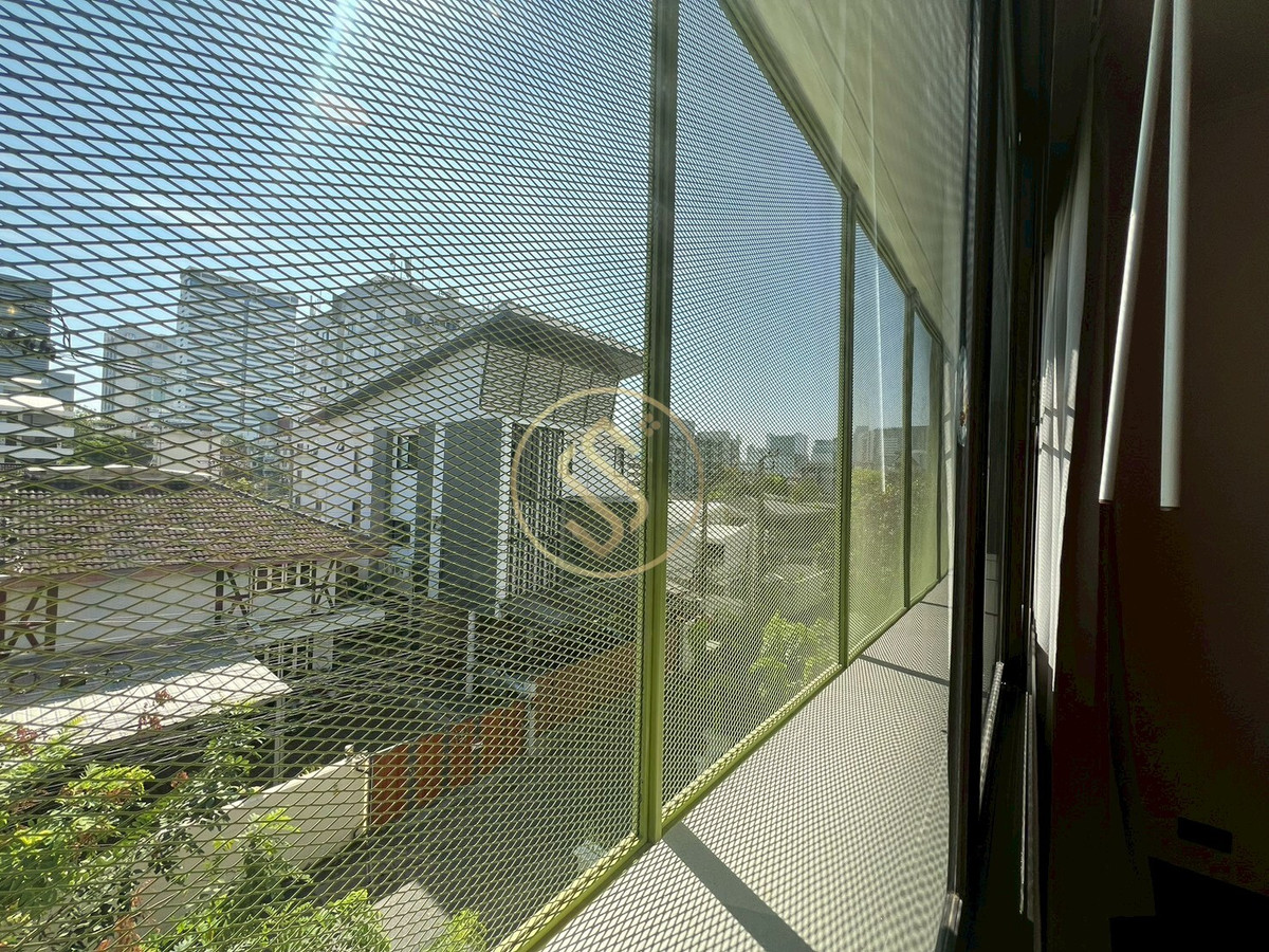 ขายทาวน์โฮมอารีย์ อนุสาวรีย์ : ขายด่วนบ้านทาวน์โฮมสวย 3 ชั้น สภาพดีพร้อมเข้าอยู่ ใจกลางอารีย์ ในซอยอารีย์สัมพันธ์ 1 ใกล้ BTS อารีย์