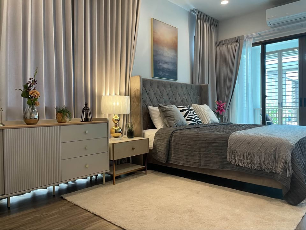 For RentHousePattanakan, Srinakarin : Burasiri Krungthepkreetha / 4 Bedrooms (FOR SALE) BALL233