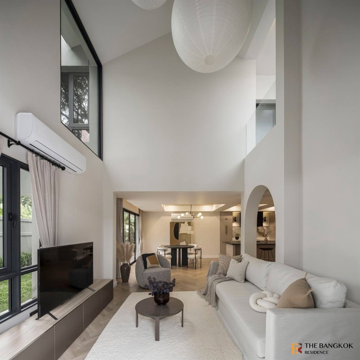 For RentHouseSukhumvit, Asoke, Thonglor :  Beautifully Furnished House 🏡 House Area Ekamai, Move-in ready modern design 💖with complete functionality 