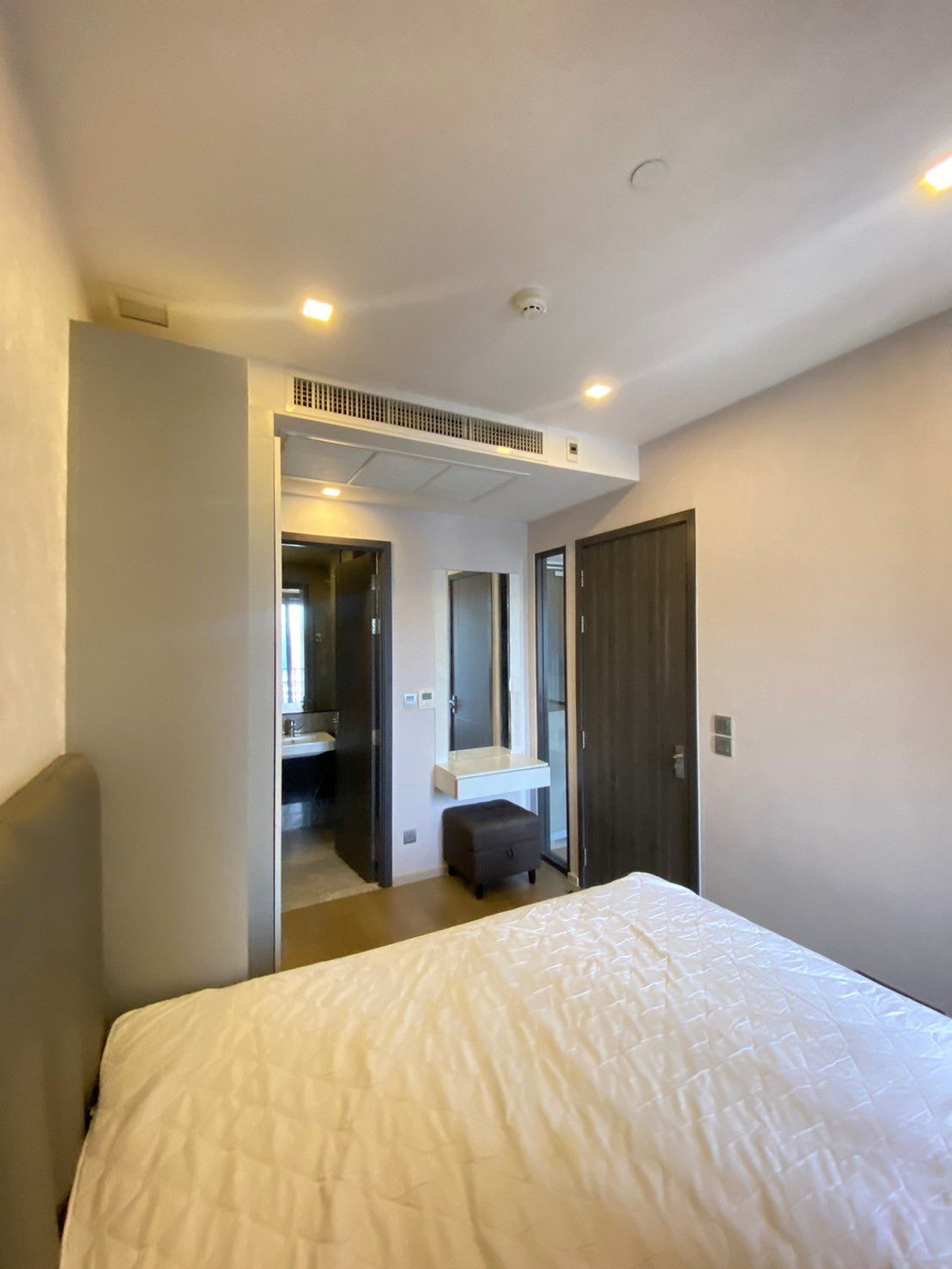 ให้เช่าคอนโดสุขุมวิท อโศก ทองหล่อ : ให้เช่า Ashton Asoke - 1 ห้องนอน ชั้นสูง แต่งครบพร้อมอยู่