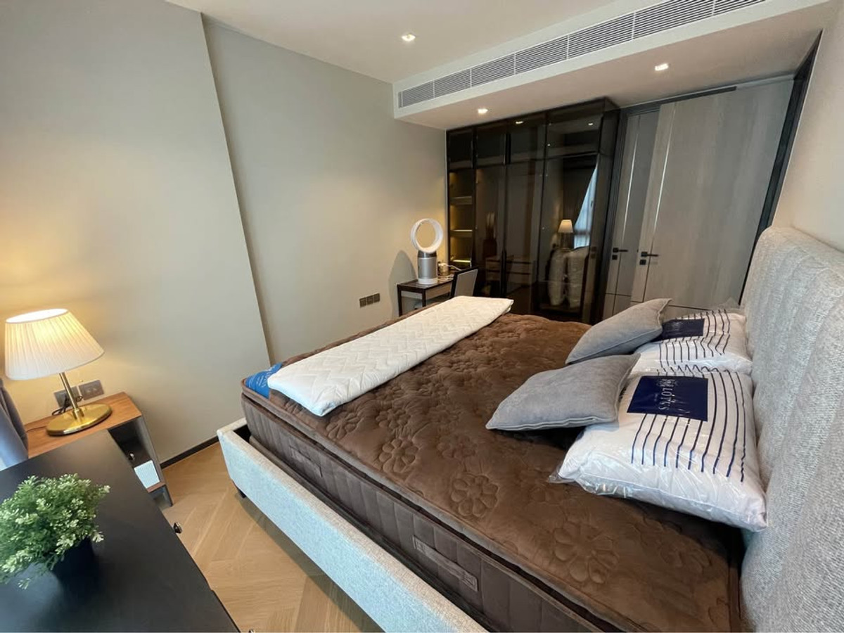 For RentCondoSukhumvit, Asoke, Thonglor : Condo The Reserve Sukhumvit 61, convenient travel, near BTS, there is a shuttle, beautiful room, fully furnished, ready to move in!!