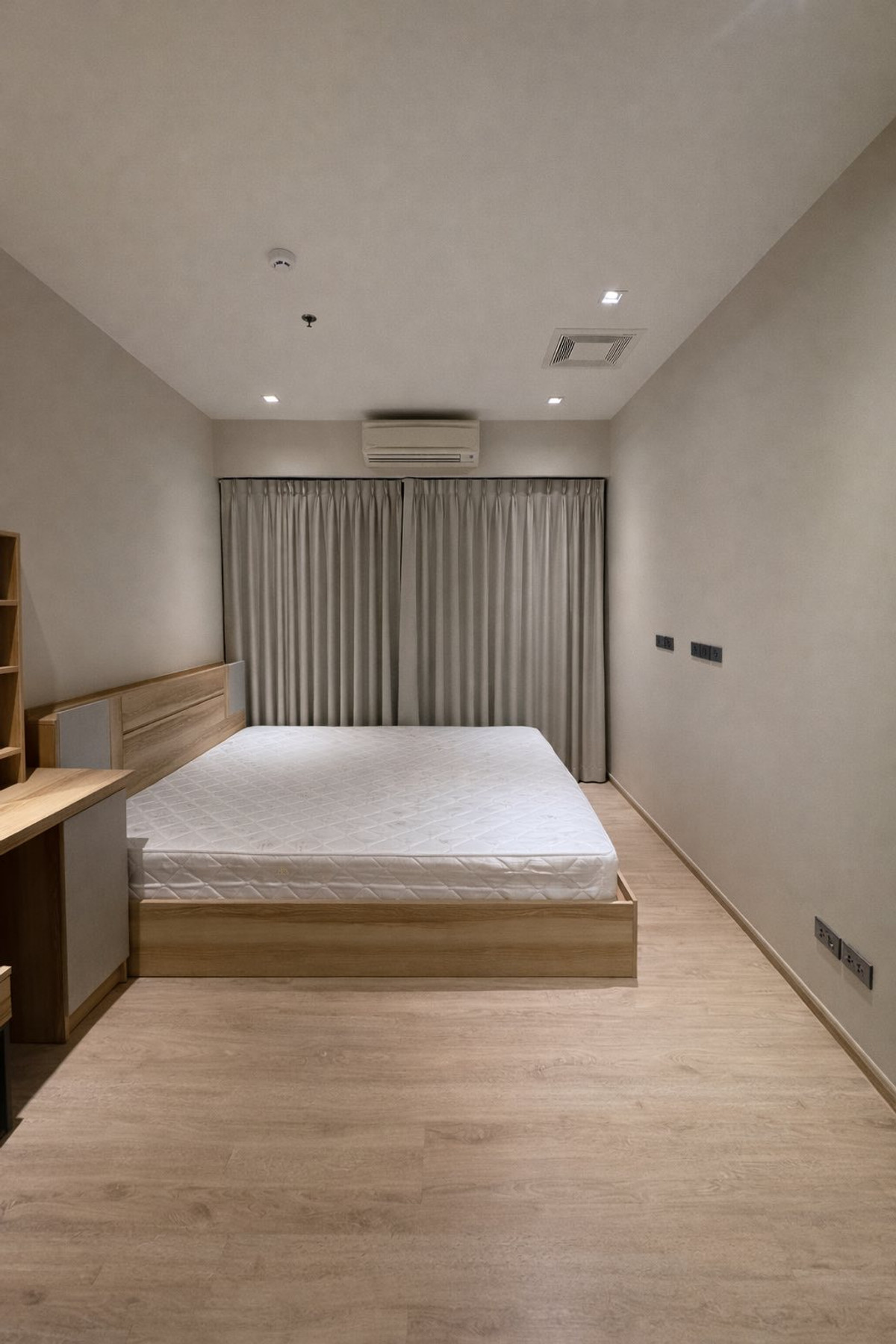 For RentCondoThaphra, Talat Phlu, Wutthakat : *** (2 Bedroom) Condo for rent : Whizdom Station Ratchada - Thapra ***