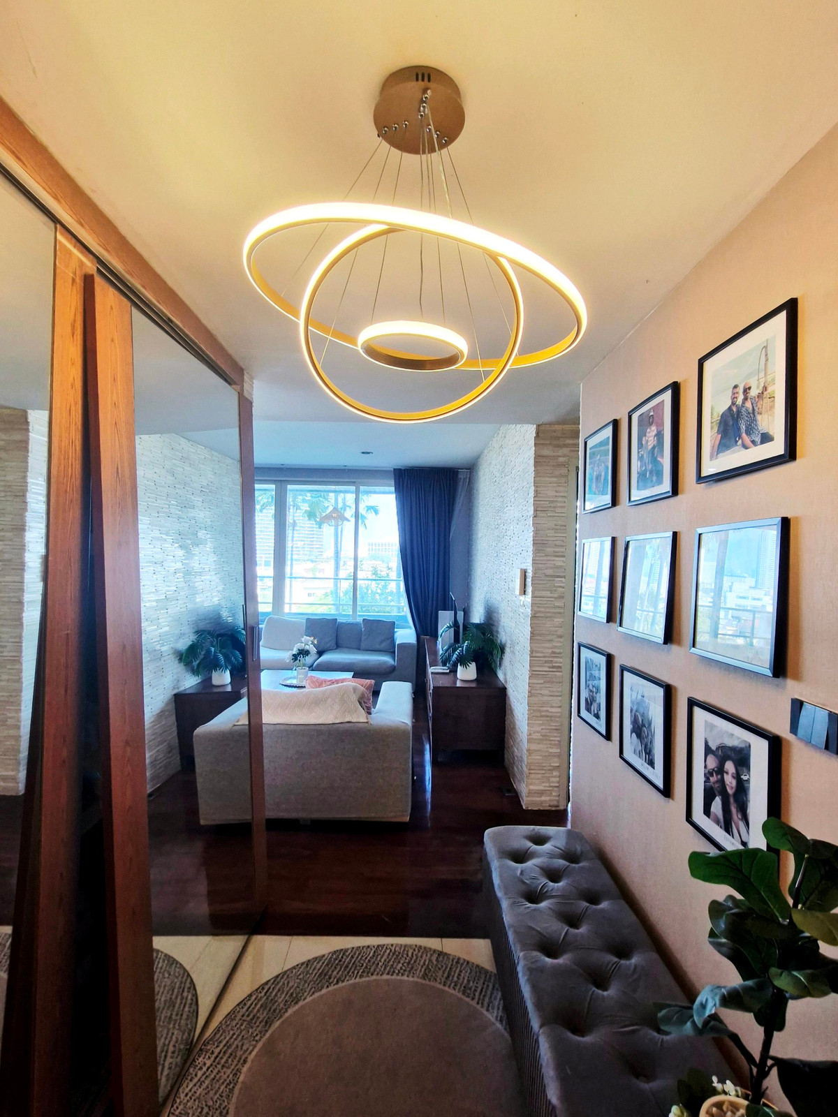 For SaleCondoWongwianyai, Charoennakor : Urgent sale! 📍Watermark Chaophraya River 3BR 145 sq m. Cheapest price in the project 13.5 million baht.🔥 Pets allowed🐶🐱 Near ICONSIAM.