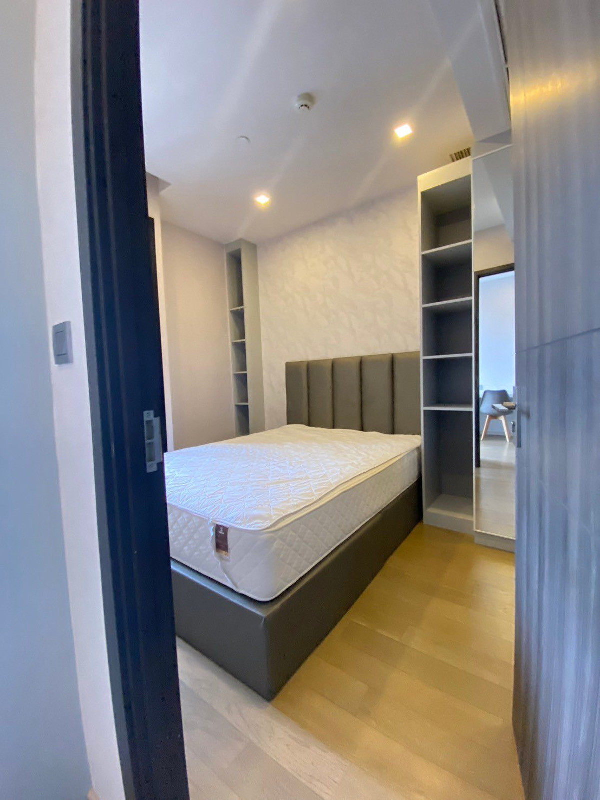 ให้เช่าคอนโดสุขุมวิท อโศก ทองหล่อ : ให้เช่า Ashton Asoke - 1 ห้องนอน ชั้นสูง แต่งครบพร้อมอยู่