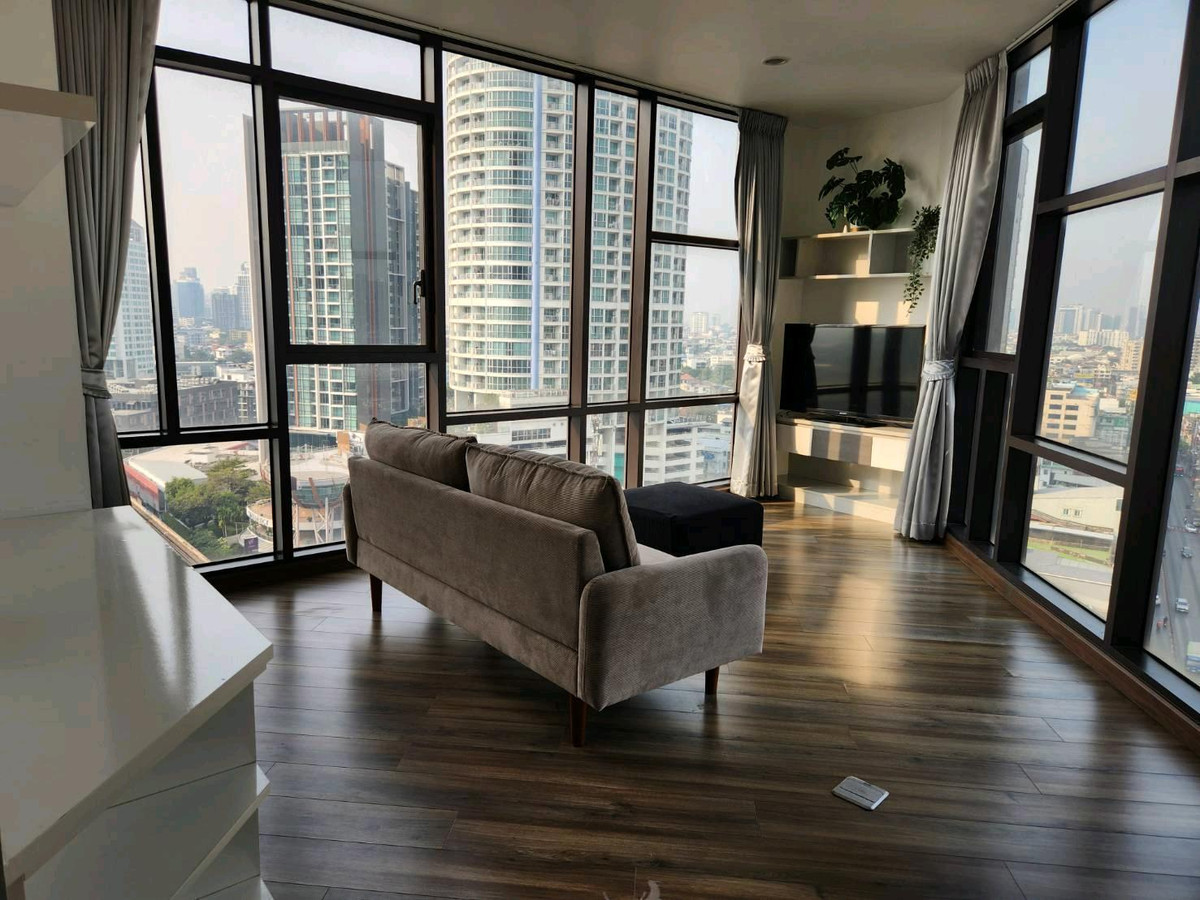 For RentCondoOnnut, Udomsuk : Available room ready to move in‼️Wine Sukhumvit❤️Just 4 minutes walk to Phra Khanong BTS station❤️Corner room🌈Super beautiful city view.
