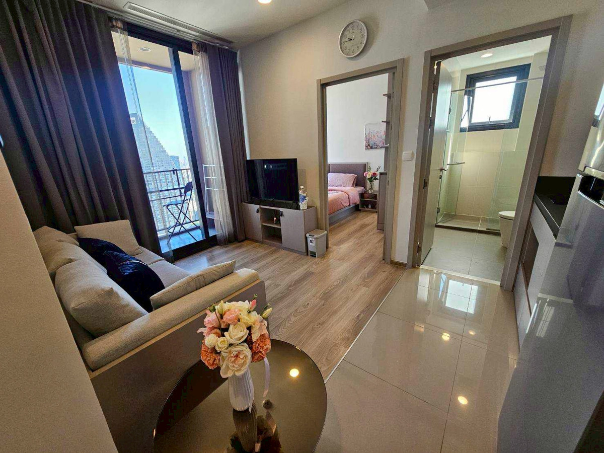 ให้เช่าคอนโดสุขุมวิท อโศก ทองหล่อ : 🔥เช่าคอนโด ใกล้ BTS ทองหล่อ Oka Haus Sukhumvit 36 เฟอร์ฯ ครบพร้อมเข้าอยู่