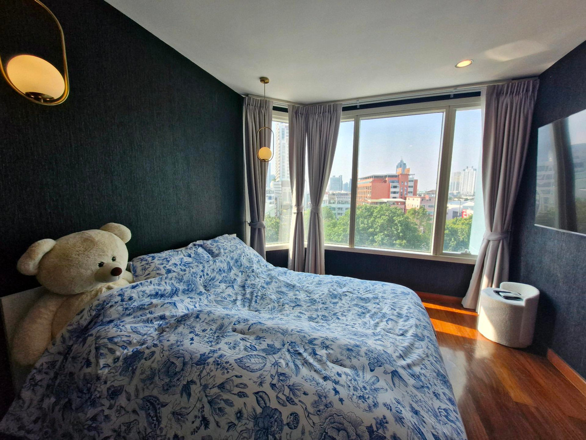 For SaleCondoWongwianyai, Charoennakor : Urgent sale! 📍Watermark Chaophraya River 3BR 145 sq m. Cheapest price in the project 13.5 million baht.🔥 Pets allowed🐶🐱 Near ICONSIAM.