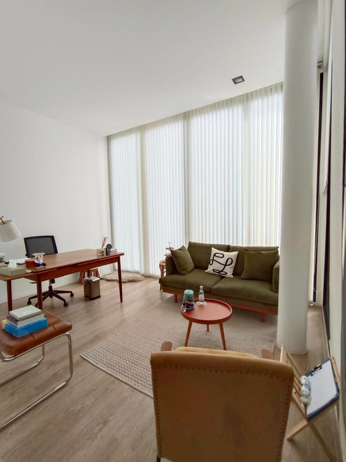 ขายทาวน์โฮมพระราม 9 เพชรบุรีตัดใหม่ RCA : 🏢 ขายทาวน์โฮม / โฮมออฟฟิศ พระราม 9 Signature Urban L (ซิกเนเจอร์ เออร์เบิน แอล) 📍 พระราม 9 ซอย 55 | ใกล้เอกมัย – ทองหล่อ  ✨ Rare Item โฮมออฟฟิศคุณภาพ โครงการขนาดเล็ก เพียง 5 ยูนิตทั้งโครงการ เหมาะทั้งอยู่อาศัยจริง ทำออฟฟิศ สตูดิโอ  087-808-3690(ฟีฟ่า)