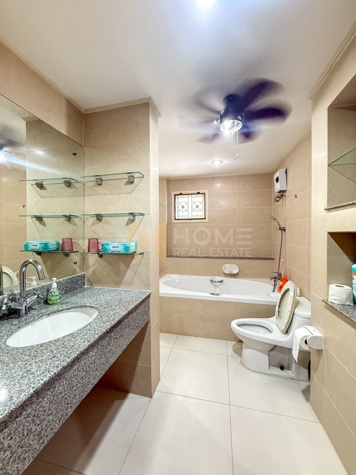 ขายบ้านมีนบุรี-ร่มเกล้า : พาร์คเวย์ ชาเล่ต์ รามคำแหง / 3 ห้องนอน (ขาย), Parkway Chalet / 3 Bedrooms (FOR SALE) AA587