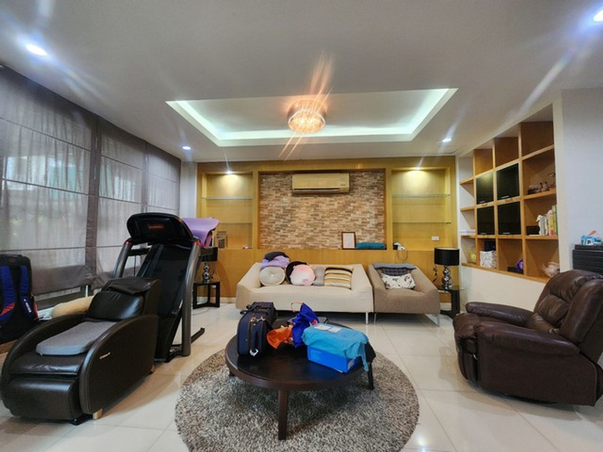 ขายทาวน์โฮมท่าพระ ตลาดพลู วุฒากาศ : ขายทาวน์โฮม 3 ชั้น ตกแต่งพร้อมอยู่ โครงการ ฟูลเฮาส์ บางแวก94 ถนนกว้าง เหมาะทำโฮมออฟฟิต ใกล้แหล่งชุมชน