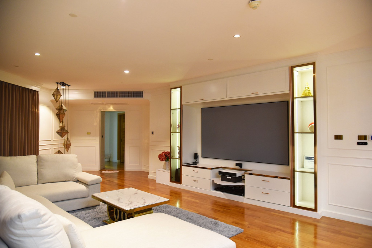 ขายคอนโดวงเวียนใหญ่ เจริญนคร : คอนโด 4 ห้องนอน วิวแม่น่ำ ที่ Watermark Chaophraya River , Contact 062-496-6454