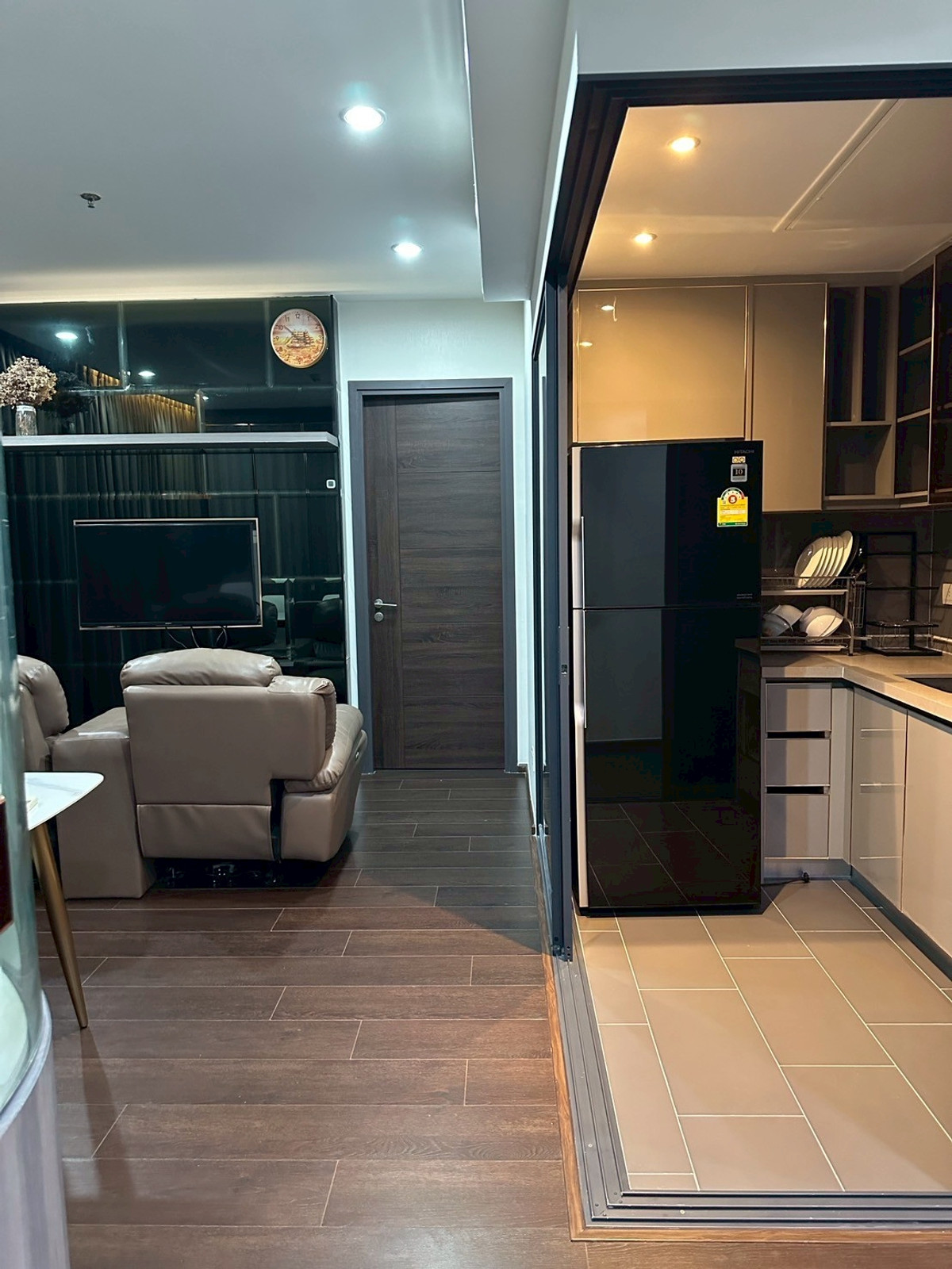 For RentCondoSukhumvit, Asoke, Thonglor : ✨ GT16067 | Condo C EKKAMAI, convenient travel, near BTS, there is a shuttle, beautiful room, fully furnished, ready to move in!!