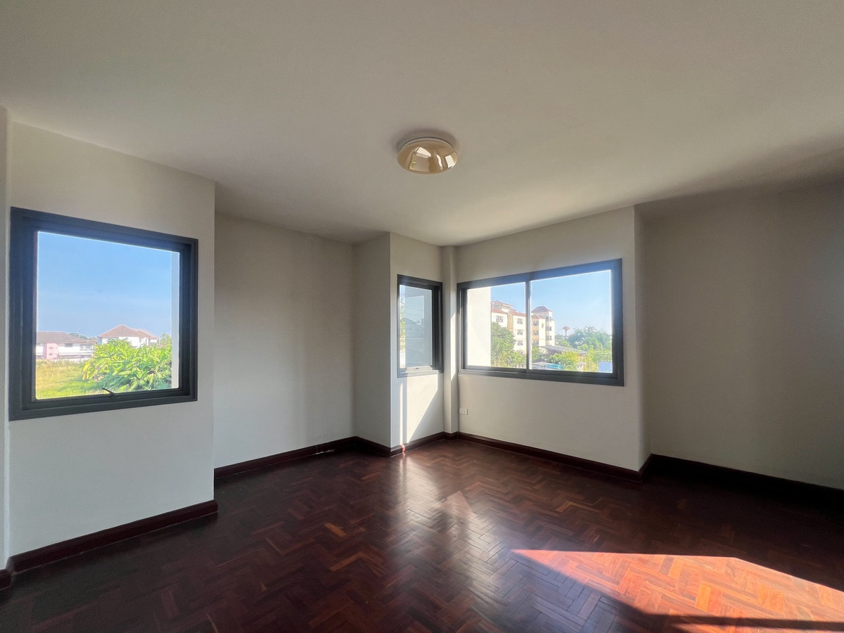 For RentHouseMin Buri, Romklao : Romrudee Romklao 25/5 / 6 Bedrooms (FOR RENT) BZD110