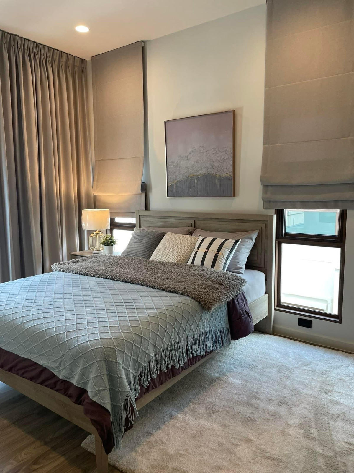 ให้เช่าบ้านพัฒนาการ ศรีนครินทร์ : ให้เช่า บุราสิริ กรุงเทพกรีฑา Fully furnished 4 ห้องนอน ใกล้ brighton school 