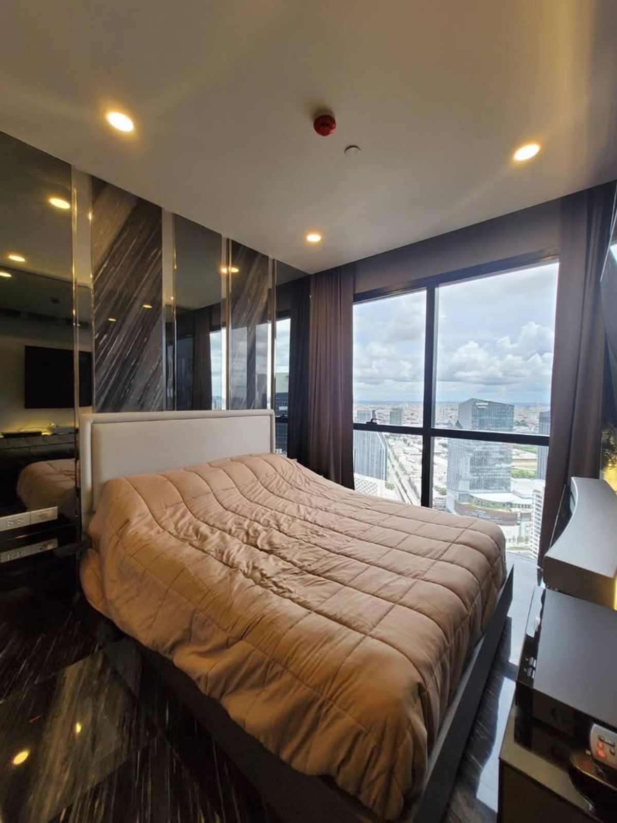 For RentCondoSiam Paragon ,Chulalongkorn,Samyan : For Rent: Ashton Chula Silom, 65,000 THB [JZr260104]