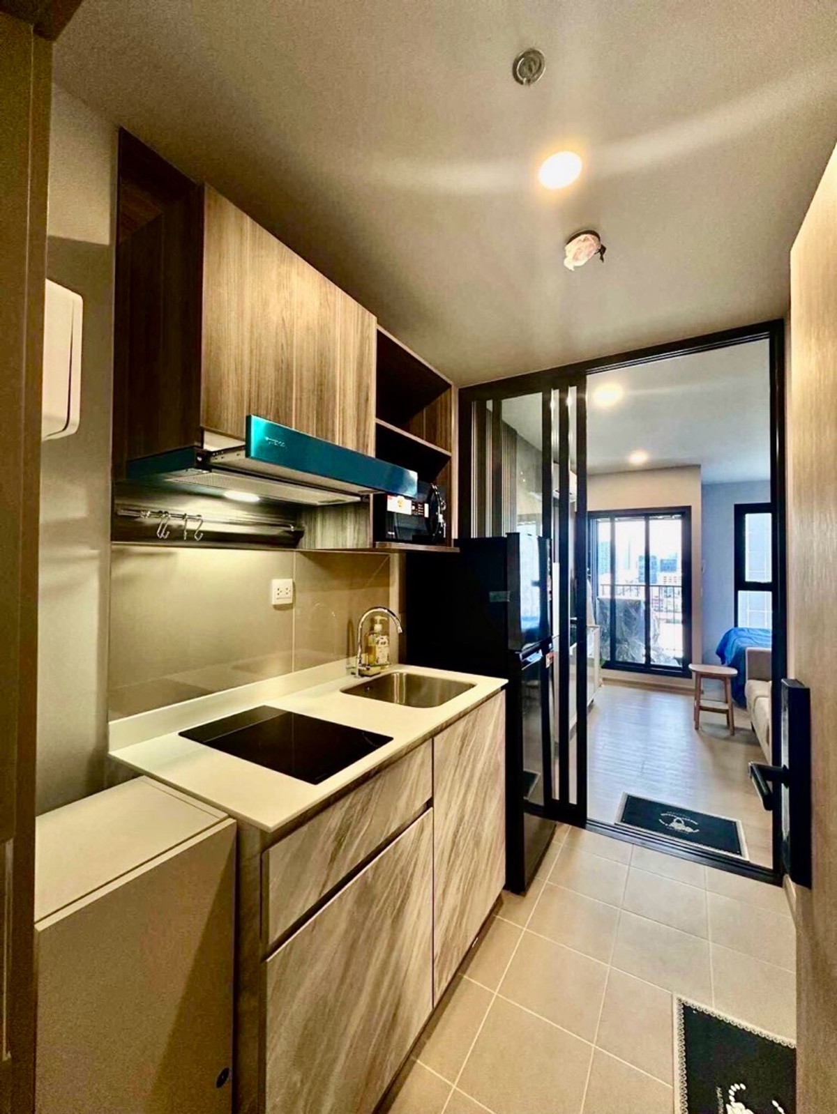 For RentCondoRama9, Petchburi, RCA : Life Asoke Hype, ready to move in, location in the heart of Asoke @bhumdevelopmenthttps://page.line.me/bhumdevelopment