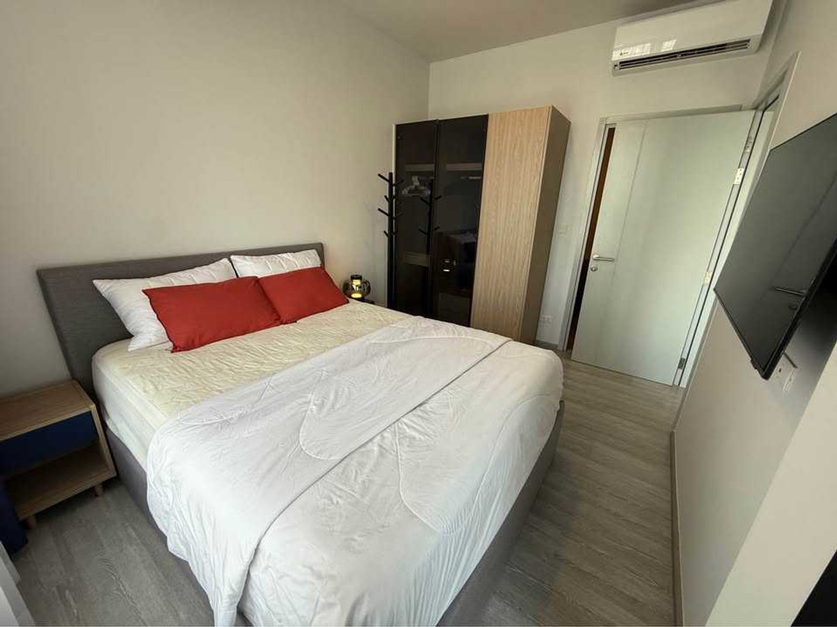 For RentCondoSukhumvit, Asoke, Thonglor : Condo XT Ekkamai, convenient travel, near BTS, there is a shuttle, beautiful room, fully furnished, ready to move in!!