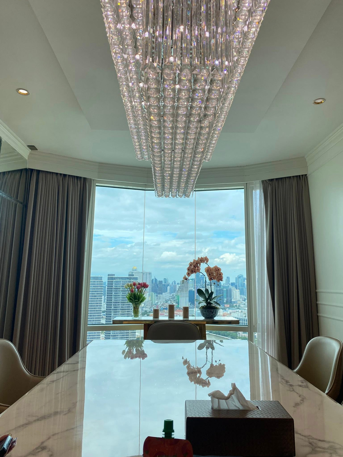 ขายคอนโดวงเวียนใหญ่ เจริญนคร : คอนโด 4 ห้องนอน วิวแม่น่ำ ที่ Watermark Chaophraya River , Contact 062-496-6454