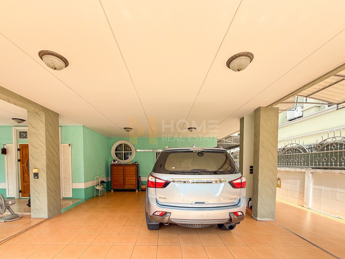 ขายบ้านมีนบุรี-ร่มเกล้า : พาร์คเวย์ ชาเล่ต์ รามคำแหง / 3 ห้องนอน (ขาย), Parkway Chalet / 3 Bedrooms (FOR SALE) AA587