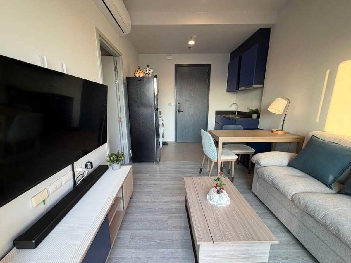 For RentCondoSukhumvit, Asoke, Thonglor : Condo XT Ekkamai, convenient travel, near BTS, there is a shuttle, beautiful room, fully furnished, ready to move in!!