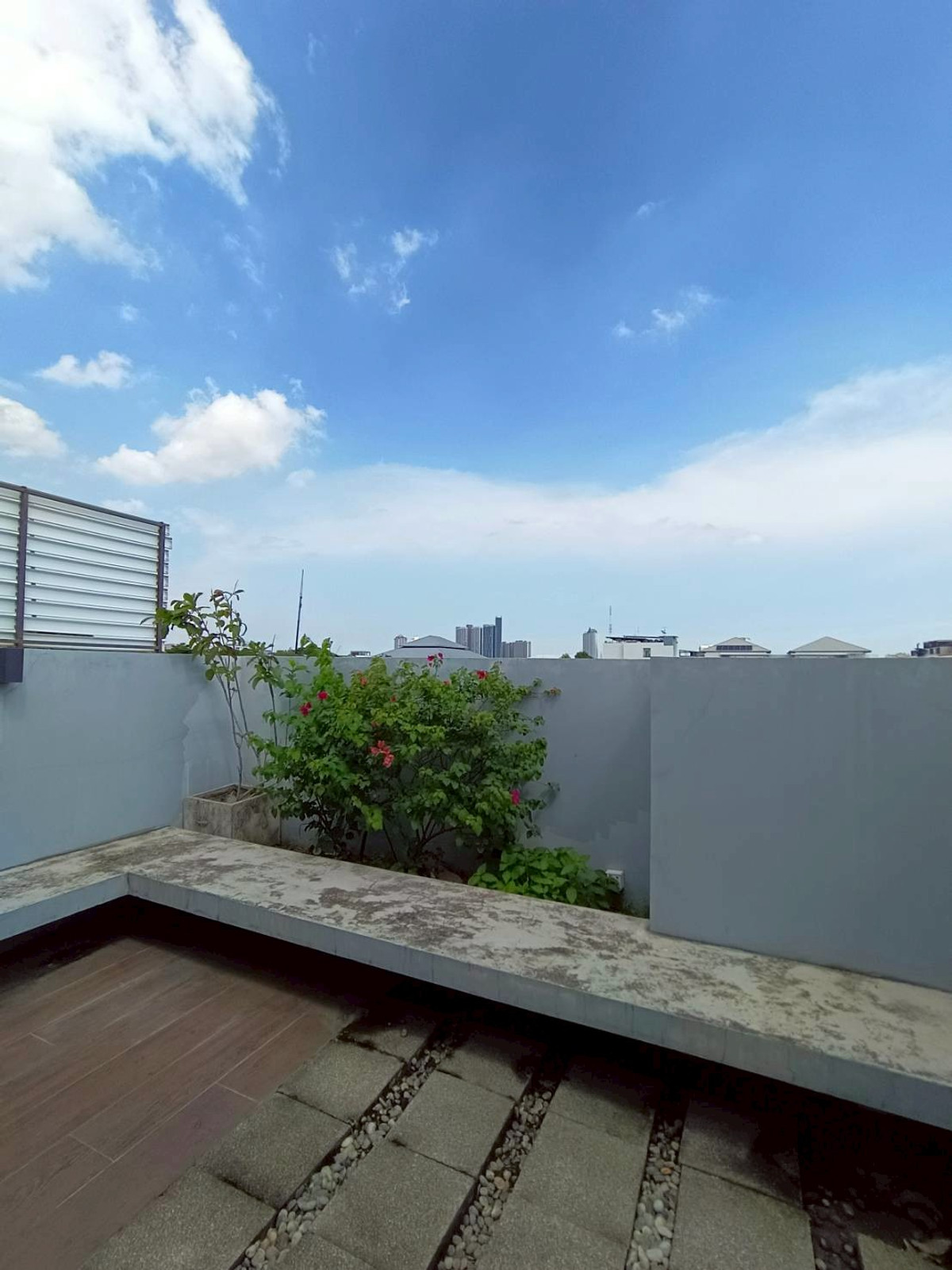 ขายทาวน์โฮมพระราม 9 เพชรบุรีตัดใหม่ RCA : 🏢 ขายทาวน์โฮม / โฮมออฟฟิศ พระราม 9 Signature Urban L (ซิกเนเจอร์ เออร์เบิน แอล) 📍 พระราม 9 ซอย 55 | ใกล้เอกมัย – ทองหล่อ  ✨ Rare Item โฮมออฟฟิศคุณภาพ โครงการขนาดเล็ก เพียง 5 ยูนิตทั้งโครงการ เหมาะทั้งอยู่อาศัยจริง ทำออฟฟิศ สตูดิโอ  087-808-3690(ฟีฟ่า)