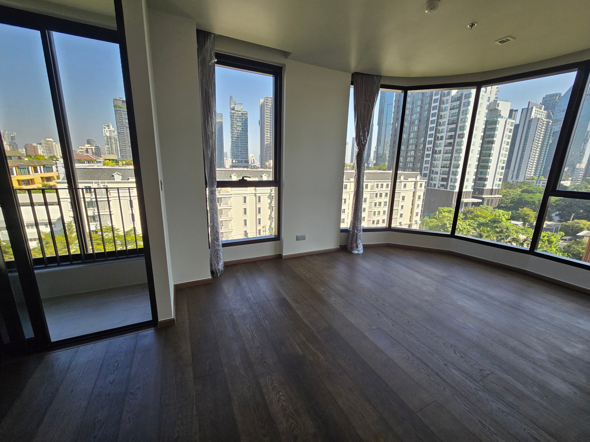 For SaleCondoSukhumvit, Asoke, Thonglor : last unit 2bed view garden, Building B, price 9,xxx,xxx baht. If interested in making an appointment to view the project, call 088-2389494.