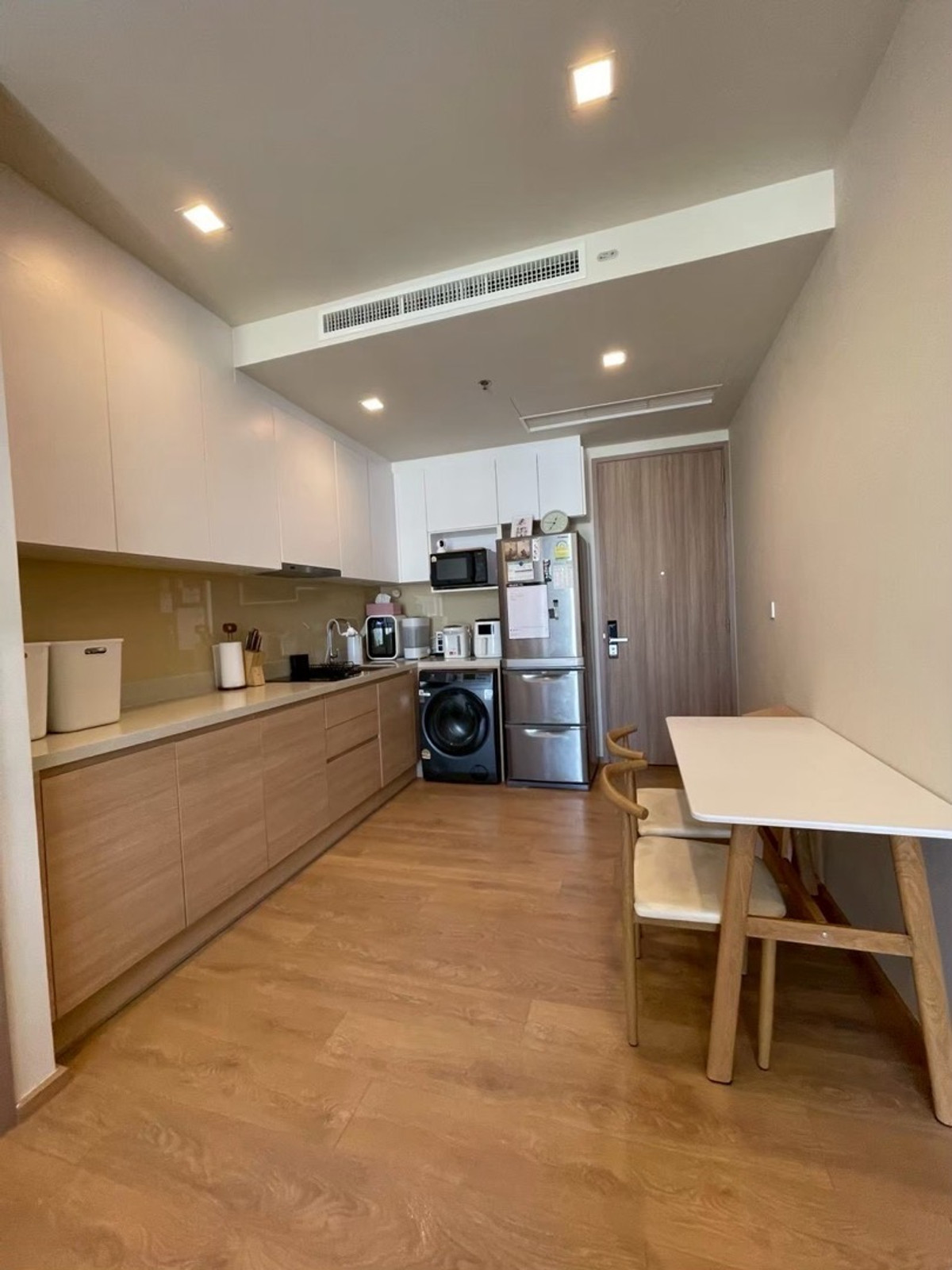 ให้เช่าคอนโดสุขุมวิท อโศก ทองหล่อ : 🔥ให้เช่าด่วน🔥Noble Around Sukhumvit 33 ห้องสวย ตกแต่งครบครัน ทั้งเฟอร์นิเจอร์ และ เครื่องใช้ไฟฟ้า พร้อมเข้าอยู่ได้ทันที ใกล้ เอ็มควอเทียร์ 400 เมตร❗