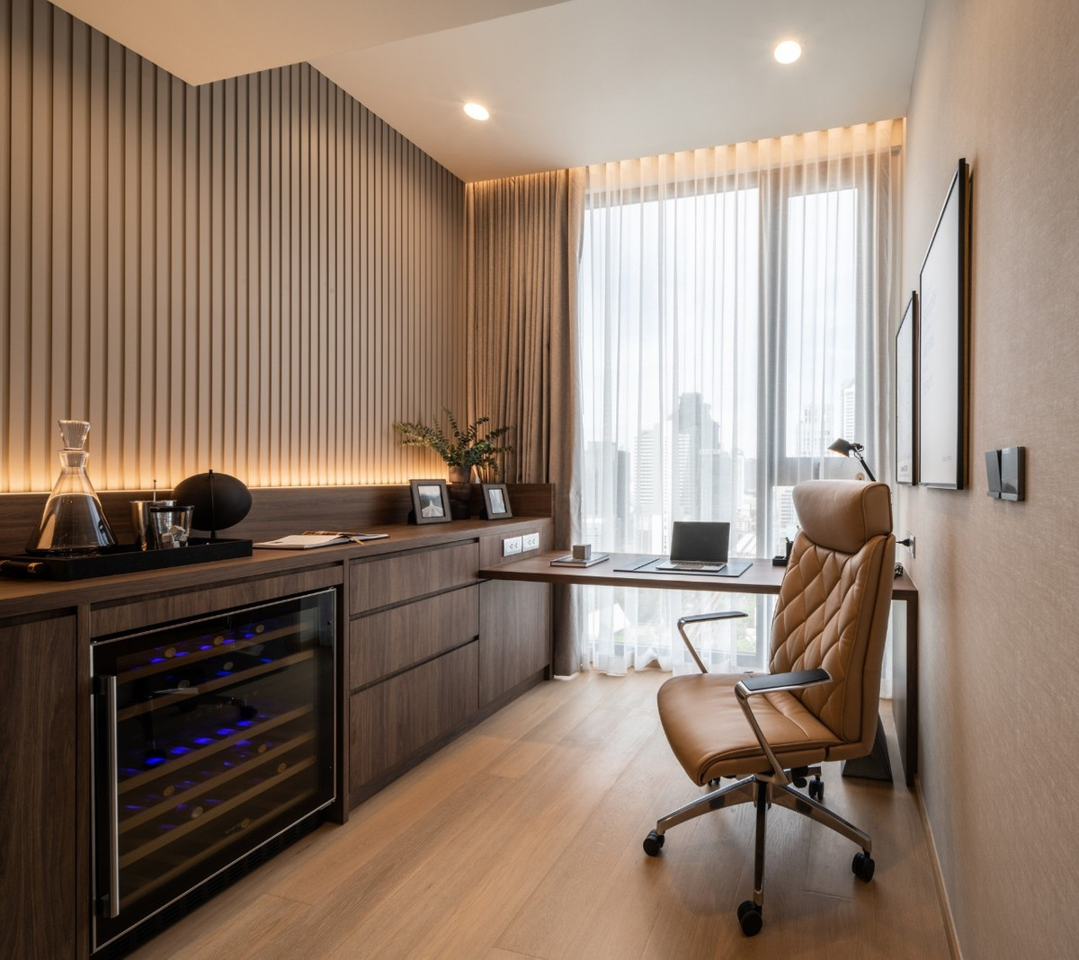 For SaleCondoSathorn, Narathiwat : 🔥Register to make an appointment to view the project quickly!!🔥Anil Sathorn 12 (2 bedrooms, 2 bathrooms, 64 sq m.) only 17.99 MB!! Tel.0922635410 (Earth)