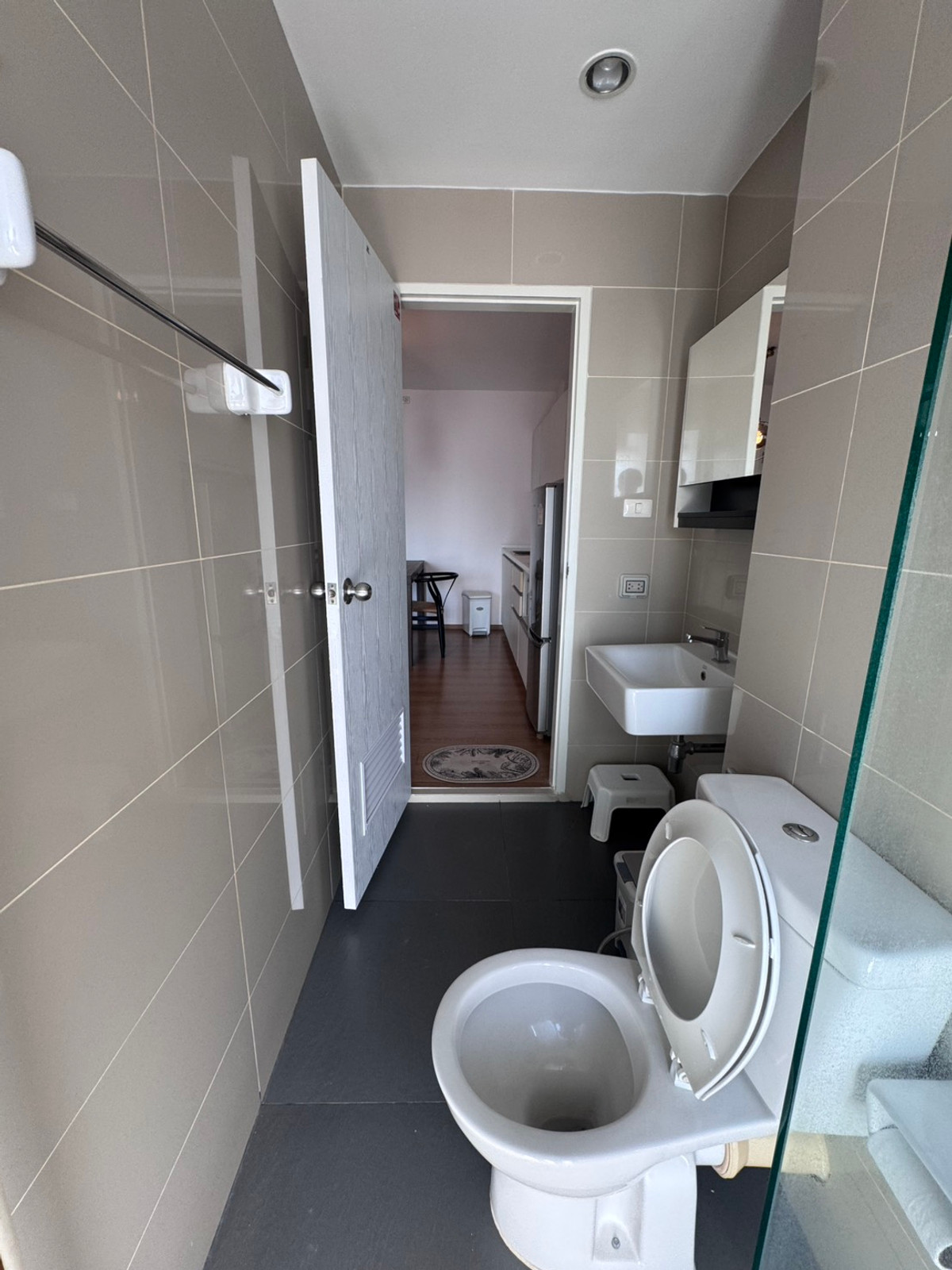 ให้เช่าคอนโดลาดพร้าว เซ็นทรัลลาดพร้าว : Sym Vipha Ladprao คอนโด ห้องสวย ว่างพร้อมให้เช่า ใกล้ออฟฟิศและตลาดและสวนจตุจักร