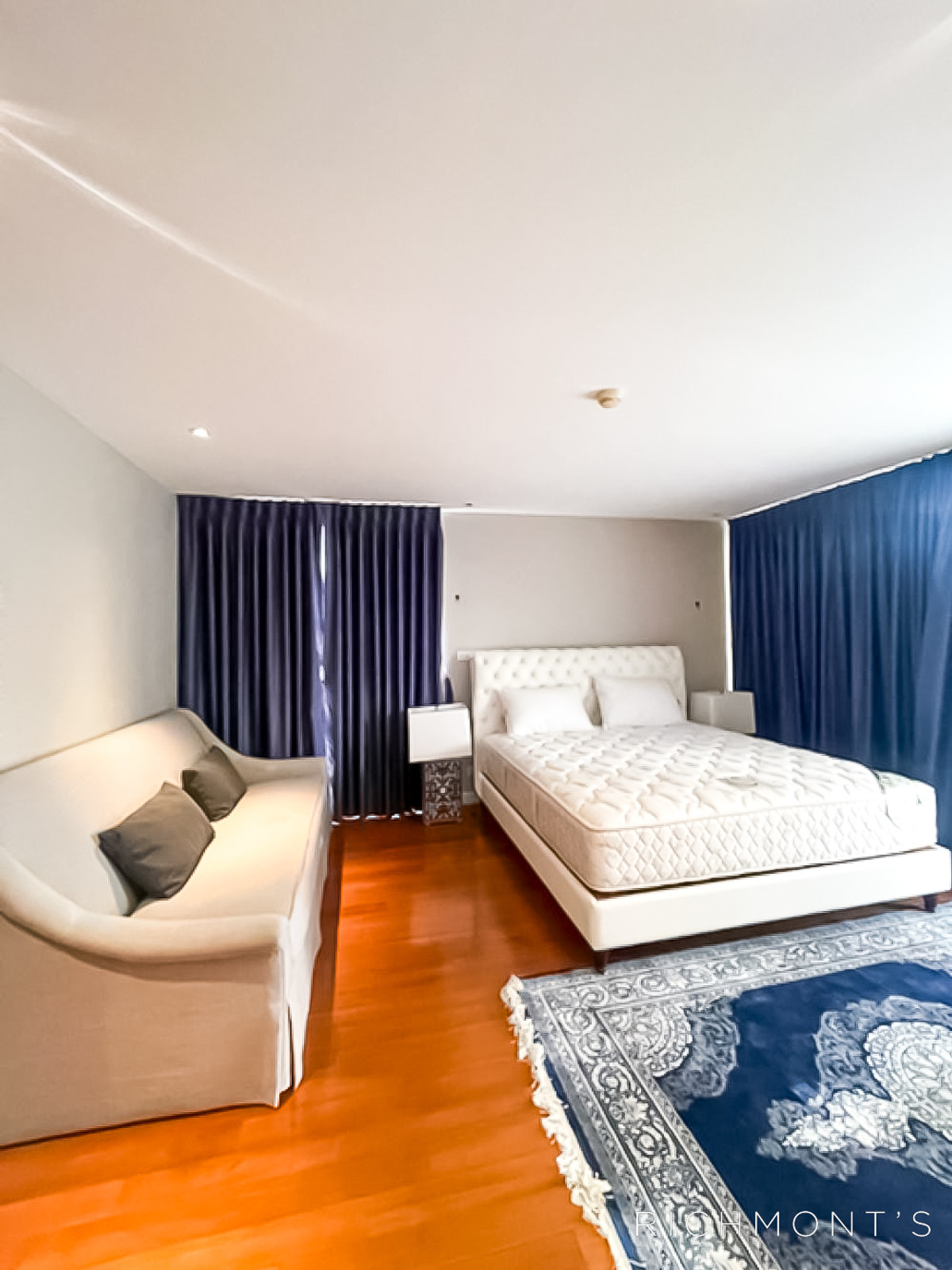 ขายคอนโดสุขุมวิท อโศก ทองหล่อ : La Citta Delre ทองหล่อ 8 Please call: 062-496-6454