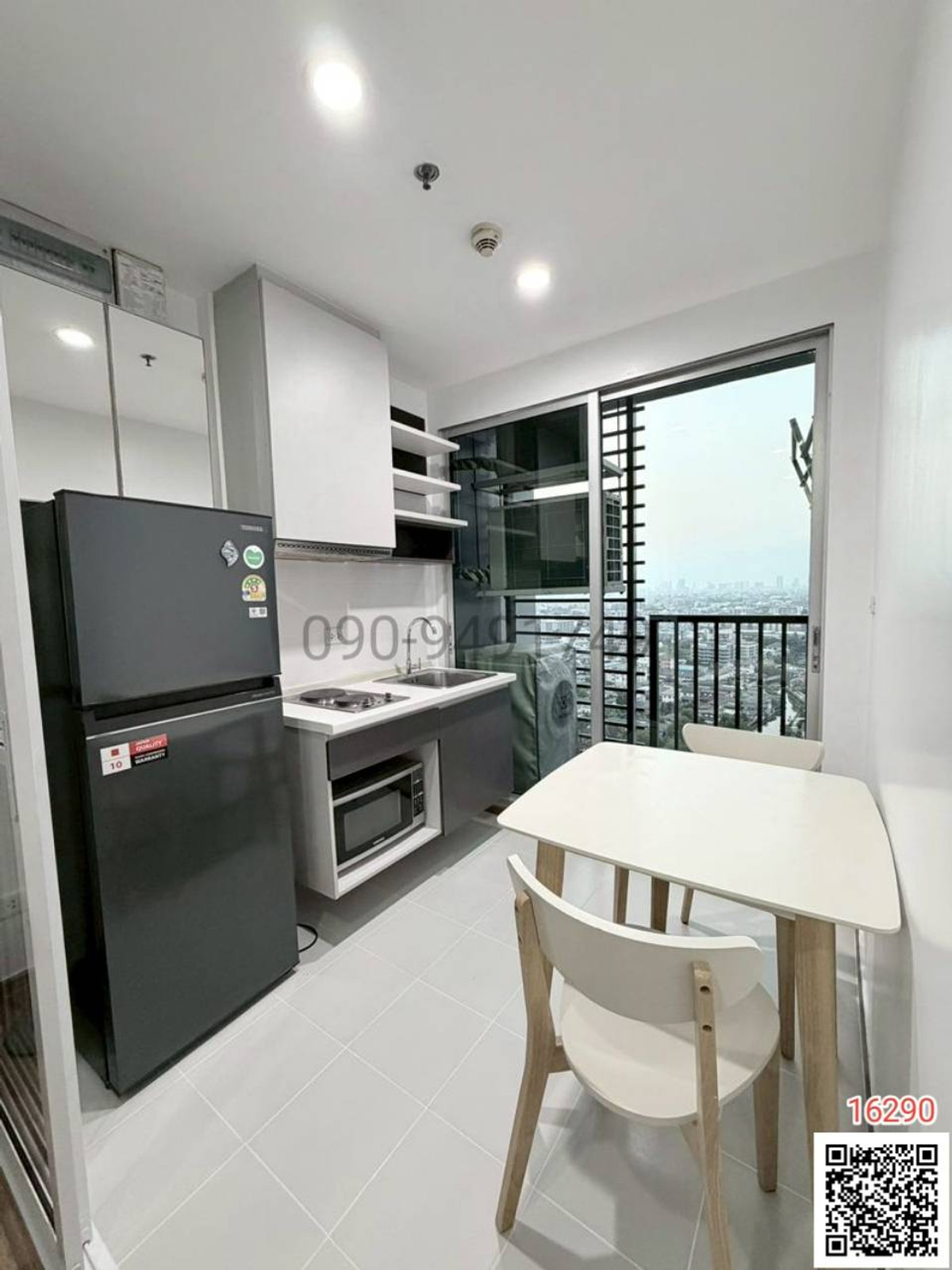 For RentCondoOnnut, Udomsuk : Condo for rent The Base Sukhumvit 77 near BTS On Nut.
