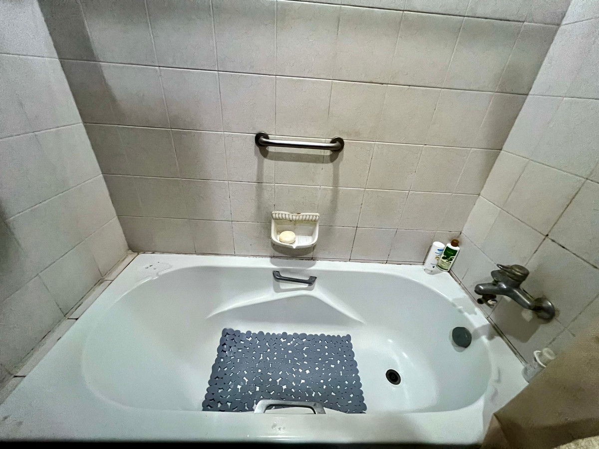 ขายบ้านลาดพร้าว เซ็นทรัลลาดพร้าว : ขายบ้านเดี่ยวหรู 3 ชั้น ใจกลางเมืองลาดพร้าว สไตล์ Classic European / Classic Luxury โถงสูง Double Volume สง่างามเหนือระดับ