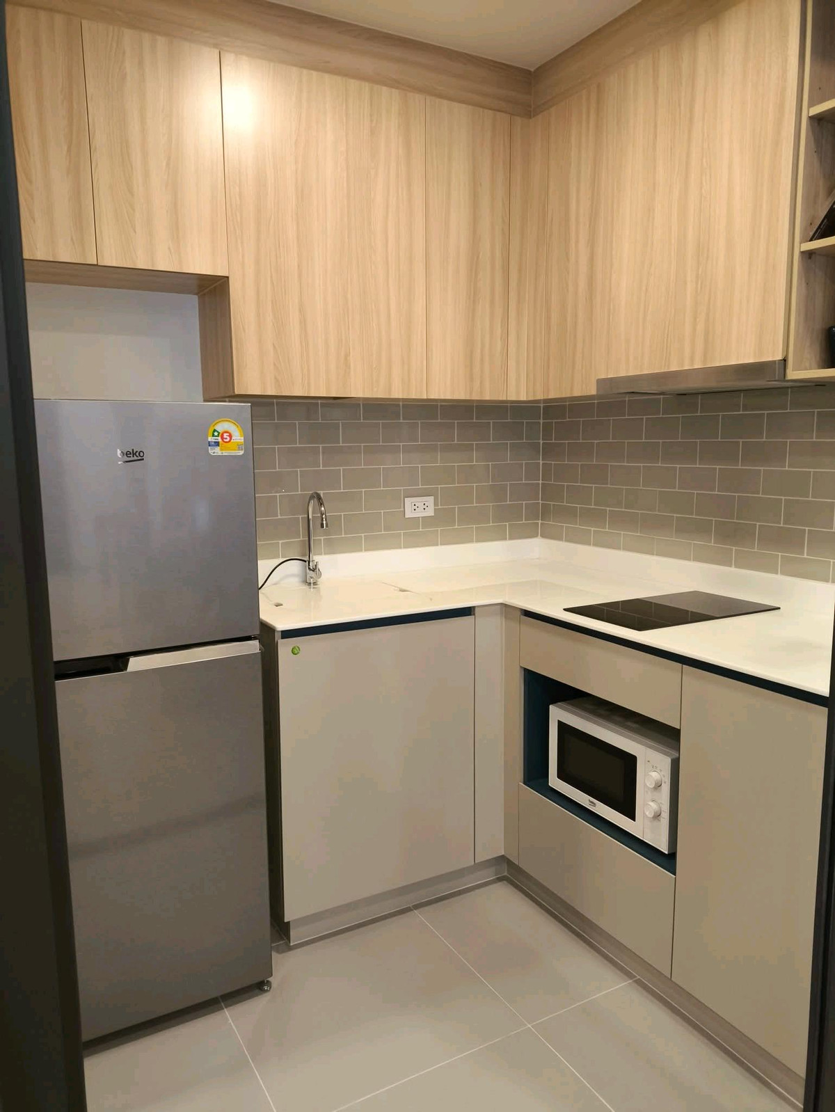 ให้เช่าคอนโดราชเทวี พญาไท : 🚆🍃 คอนโดใหม่ ห้องใหญ่ ครัวปิด ใจกลางเมือง ใกล้ BTS & Airport Rail Link