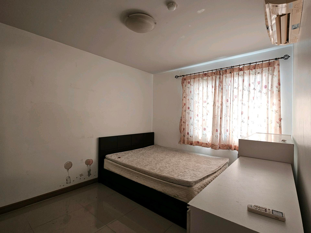 ขายคอนโดรัชดา ห้วยขวาง : FOR SALE ** Supalai City Home 10 2 bed 70 Sq,m @3,150,000 baht call 096-2615656Selling Price : 3,150,000 BahtNear MRT : Huaikwang StationUnit Size : 70 sq.m. 2 bedrooms / 1 bathroomDecoration : Fully furnishedสนใจโทรมาเลยค่ะ Call : 096-2615656