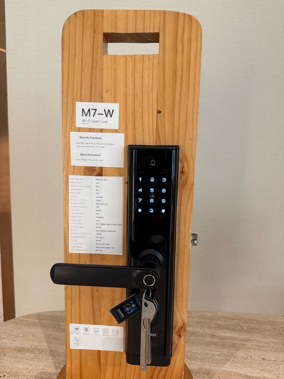 ขายคอนโดรัชดา ห้วยขวาง : 𝐓𝐇𝐄 𝐁𝐀𝐒𝐄 รัชดา 𝟏𝟗 ซื้อตรงโครงการ ห้องใหม่ มือ 𝟏 รอบ 𝐕𝐕𝐈𝐏 ถูกที่สุด ผ่อนสบายๆ 