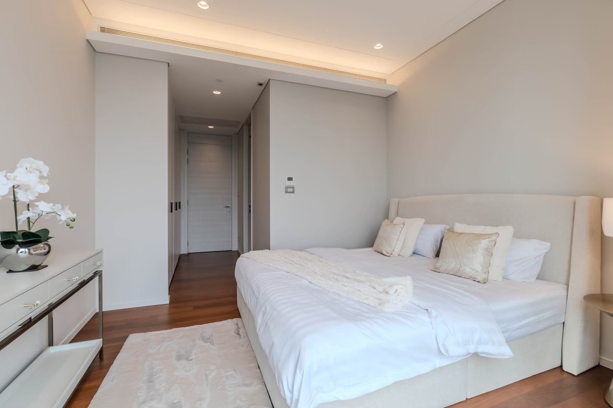 ให้เช่าคอนโดวิทยุ ชิดลม หลังสวน : 5 ห้องนอน ห้องสวยแต่งครบ ที่ The Residences at Sindhorn Kempinski, Contact 062-496-6454