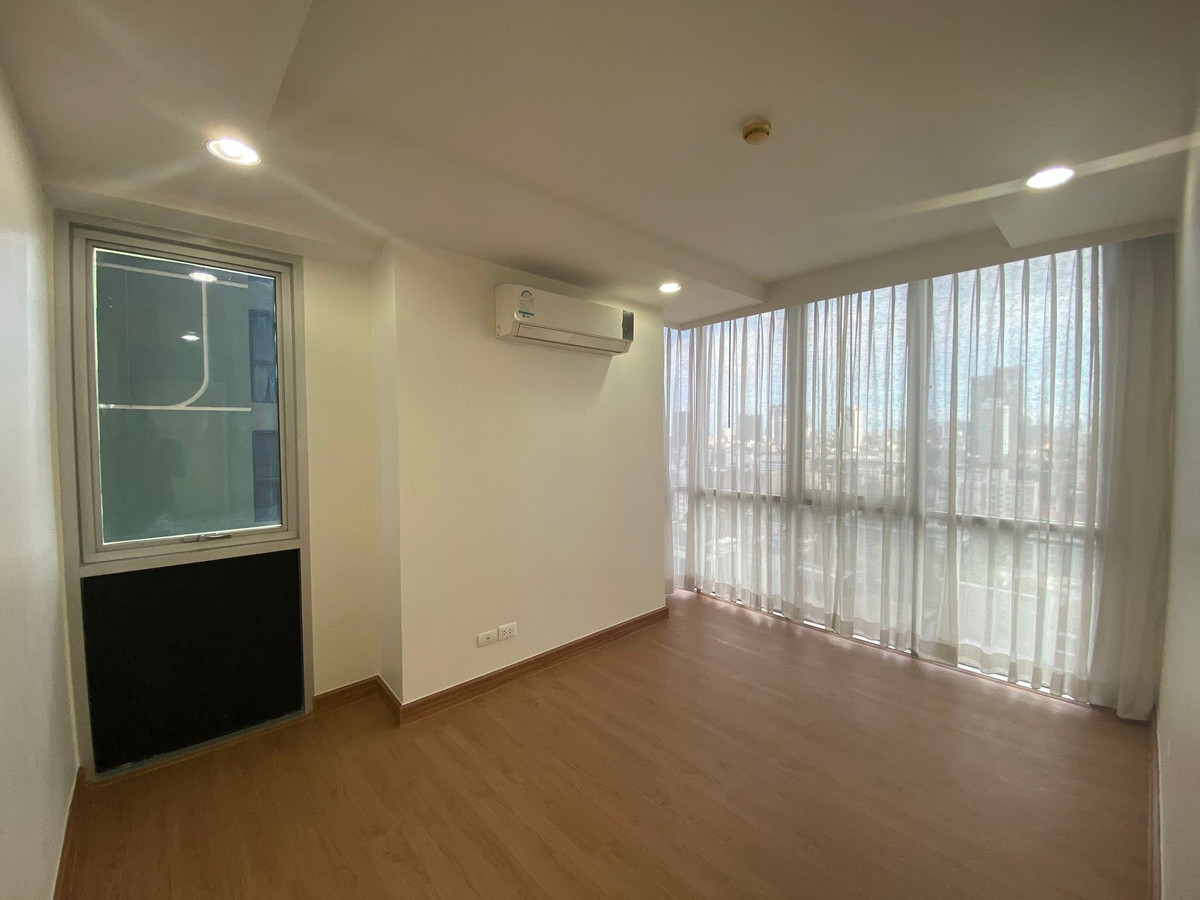For SaleCondoLadprao, Central Ladprao : 🔥Hot Deal🔥 Abstracts phahonyothin 2 bedrooms, best price, newly renovated 2B1B 58 Sqm 5.7 Mb only, beautiful room exactly as described ⚡️If interested, contact to make an appointment to see Putter 0928895628⚡️