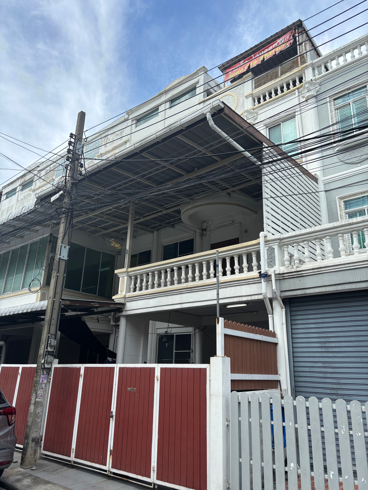 ให้เช่าโฮมออฟฟิศนวมินทร์ รามอินทรา : ให้เช่าโฮมออฟฟิศ 3 ชั้น รามอินทรา 43 | ใกล้ BTS สายสีชมพู | เหมาะทำสำนักงาน-ที่พักอาศัย | แยกเช่าเป็นห้องได้