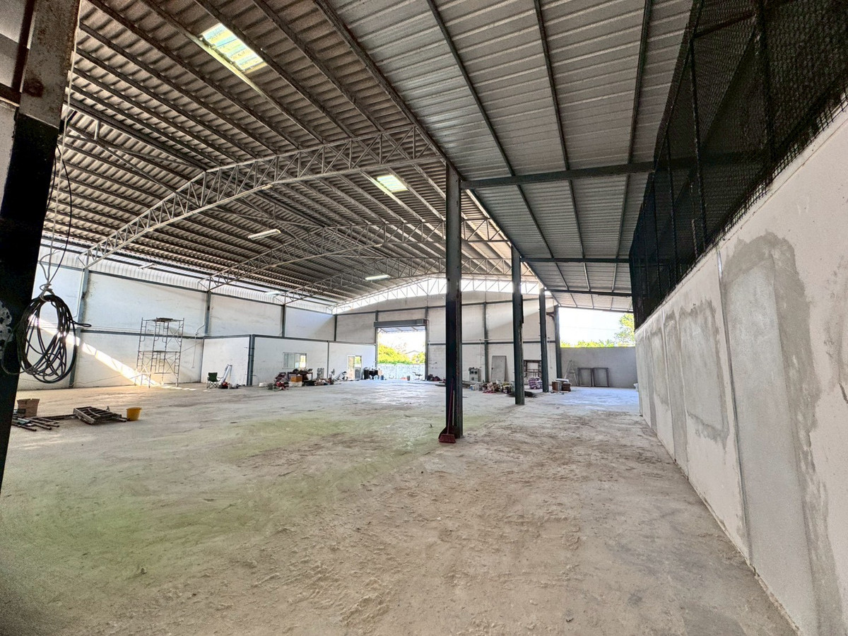 โกดังสมุทรปราการ สำโรง : ขาย/ให้เช่าโกดังพร้อมสำนักงานและห้องพักคนงาน ซอยรัตนโชค 12/1 บางปลา 2 สมุทรปราการ (N.1967)