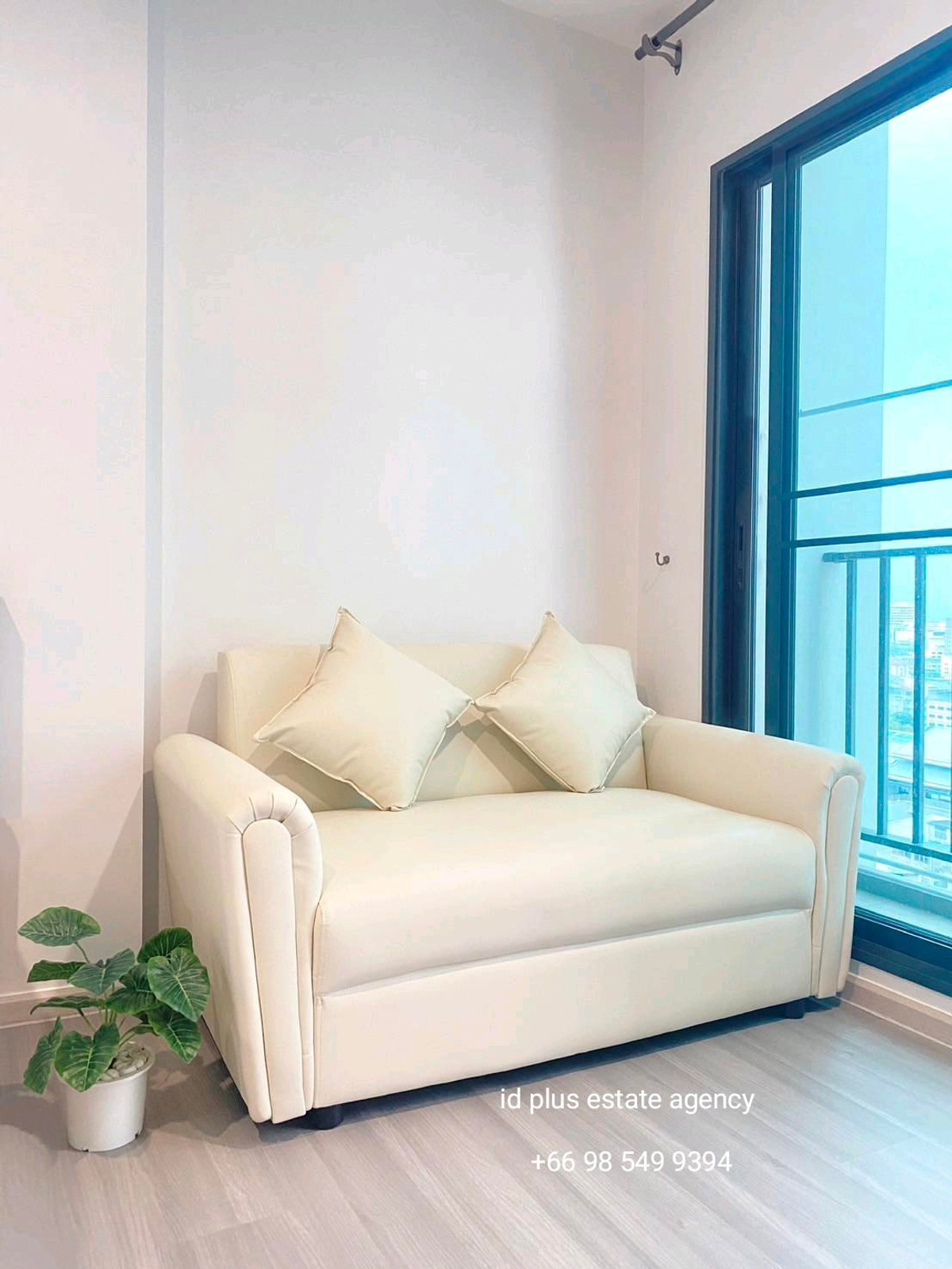 คอนโดปิ่นเกล้า จรัญสนิทวงศ์ : The Parkland  Charan - Pinklao Condo for rent and sale : Studio room for 24 sqm. on 15th floor B building. with fully furnished and electrical appliances.Next to MRT Bangyikhan. Rental only for 10,500 / m. or Sale only  for 2.39 MB.