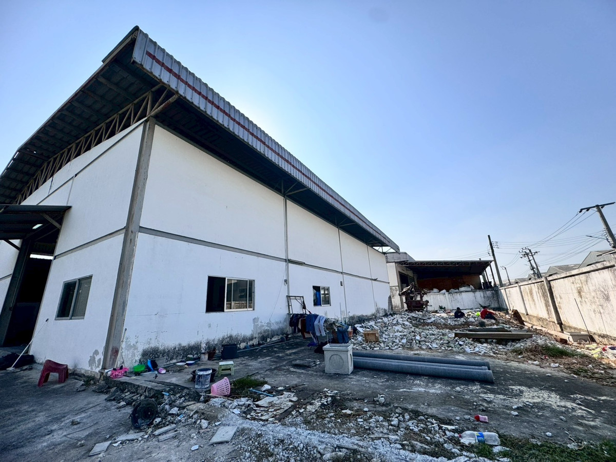 โกดังสมุทรปราการ สำโรง : ขาย/ให้เช่าโกดังพร้อมสำนักงานและห้องพักคนงาน ซอยรัตนโชค 12/1 บางปลา 2 สมุทรปราการ (N.1967)