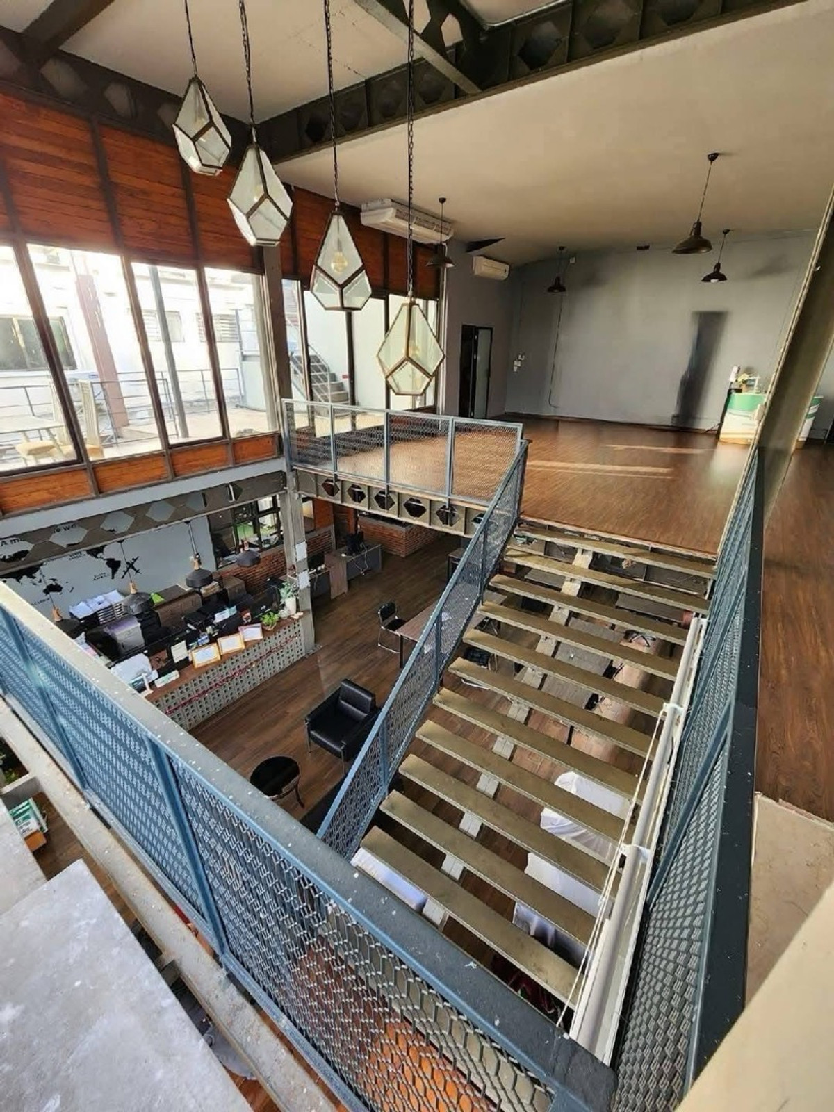 ให้เช่าสำนักงานนนทบุรี บางใหญ่ บางบัวทอง : ให้เช่า ออฟฟิศ สำนักงาน 3 ชั้น นนทบุรี ซอยกระทรวงสาธารณสุข ที่จอดรถ 5-6 คัน เดินทางสะดวก ราคาสุดคุ้ม